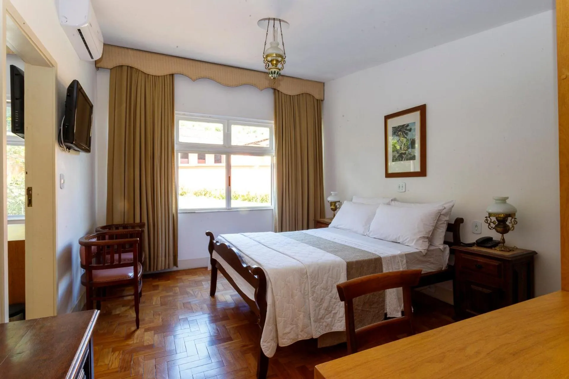 Bed in Grande Hotel de Ouro Preto - 80 ANOS