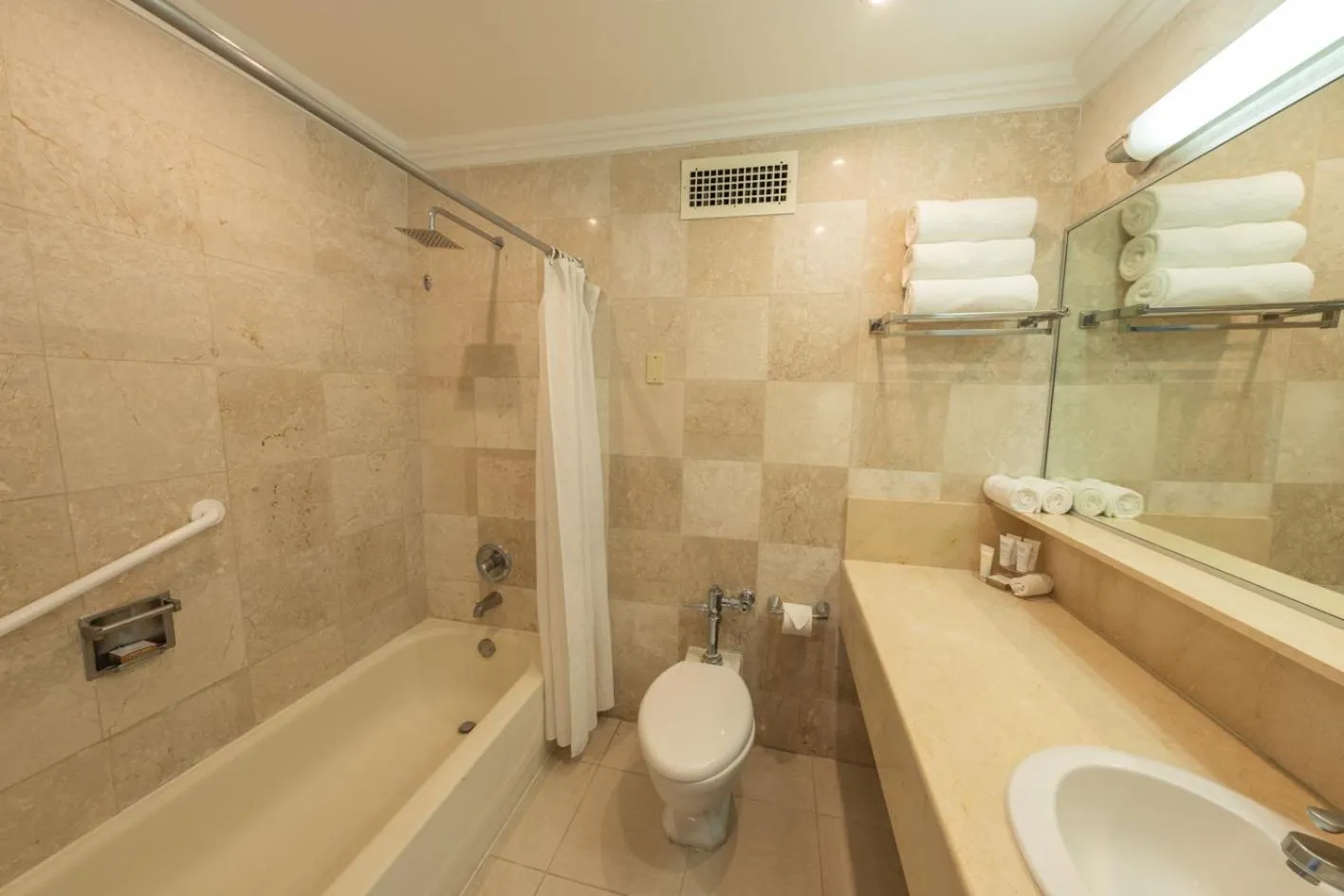 Shower in Hotel El Panama by Faranda Grand, a member of Radisson Individuals