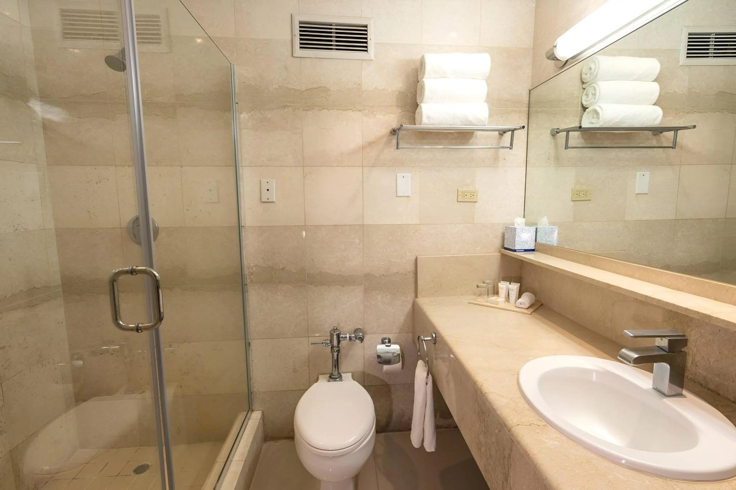 Bathroom in Hotel El Panama by Faranda Grand, a member of Radisson Individuals