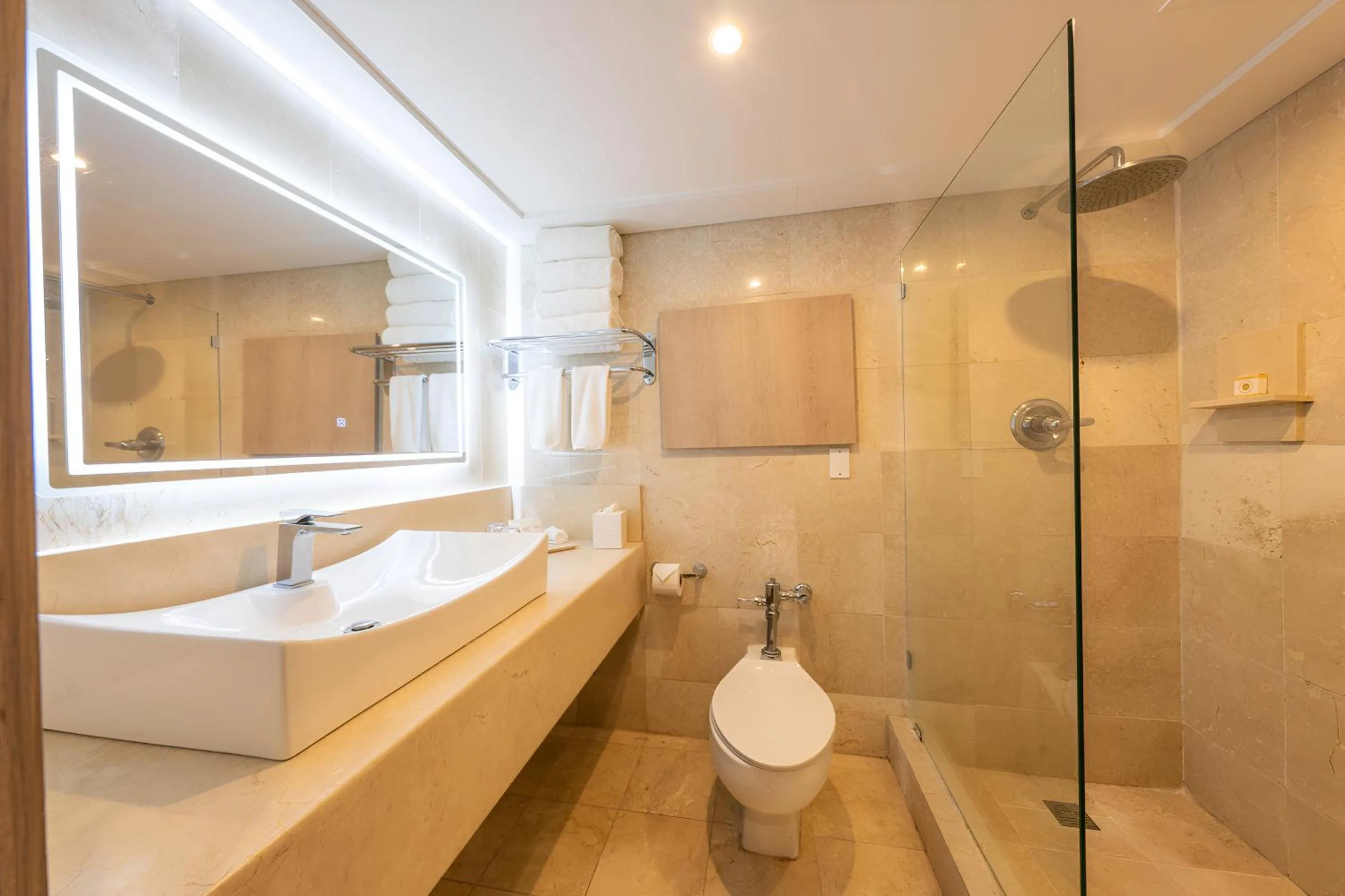 Bathroom in Hotel El Panama by Faranda Grand, a member of Radisson Individuals