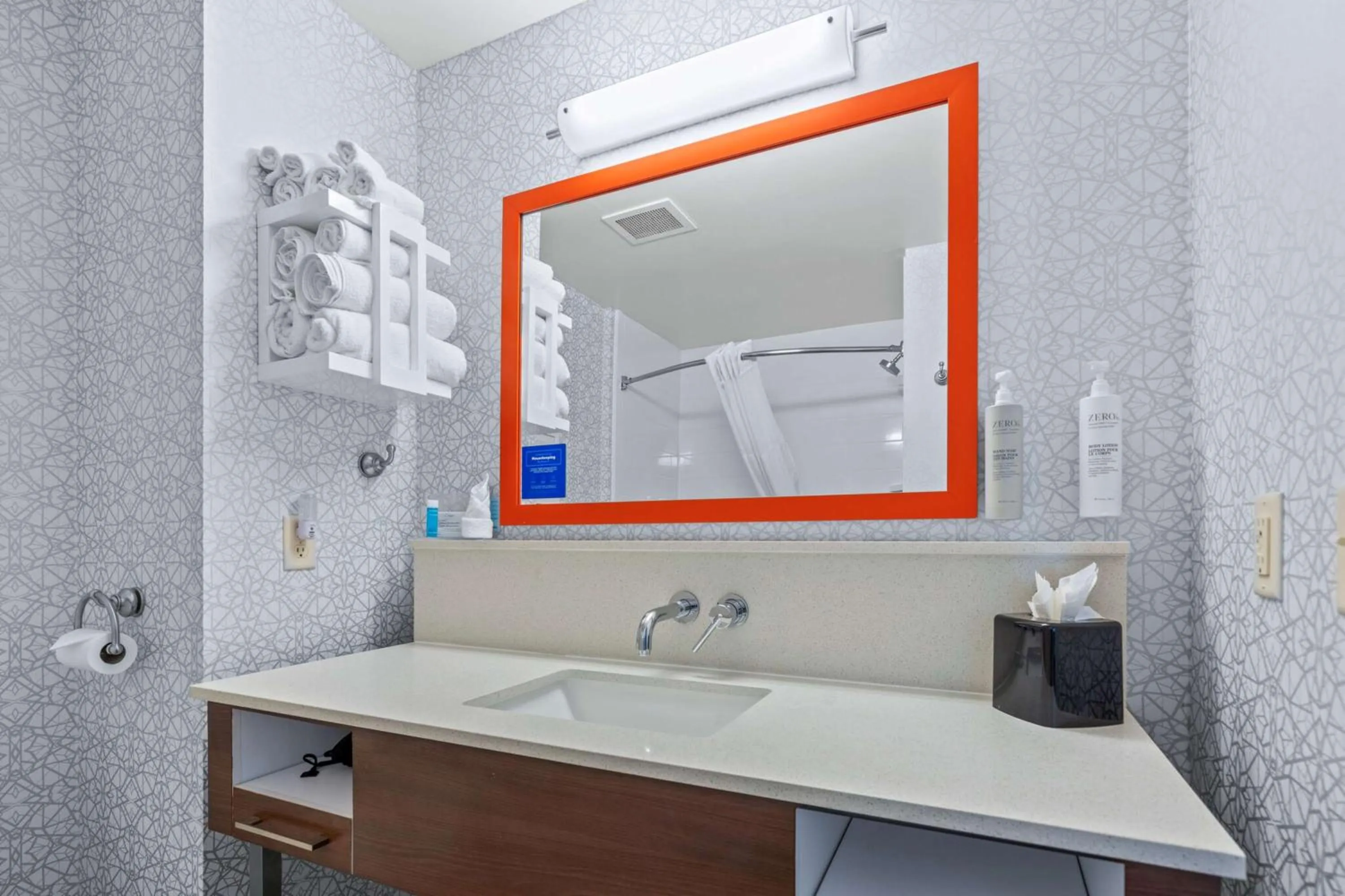 Bathroom in Hampton Inn & Suites Greeley