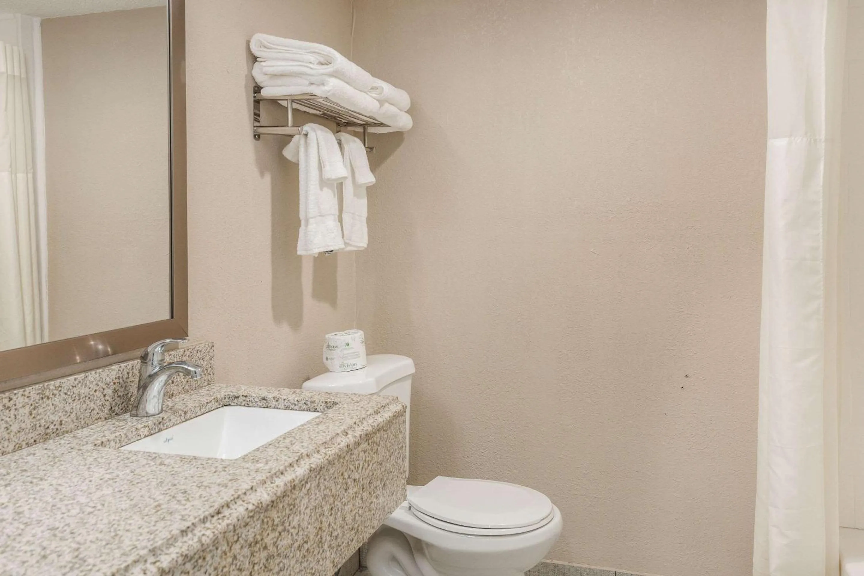 Bathroom in Pocono Inn & Banquet - Stroudsburg
