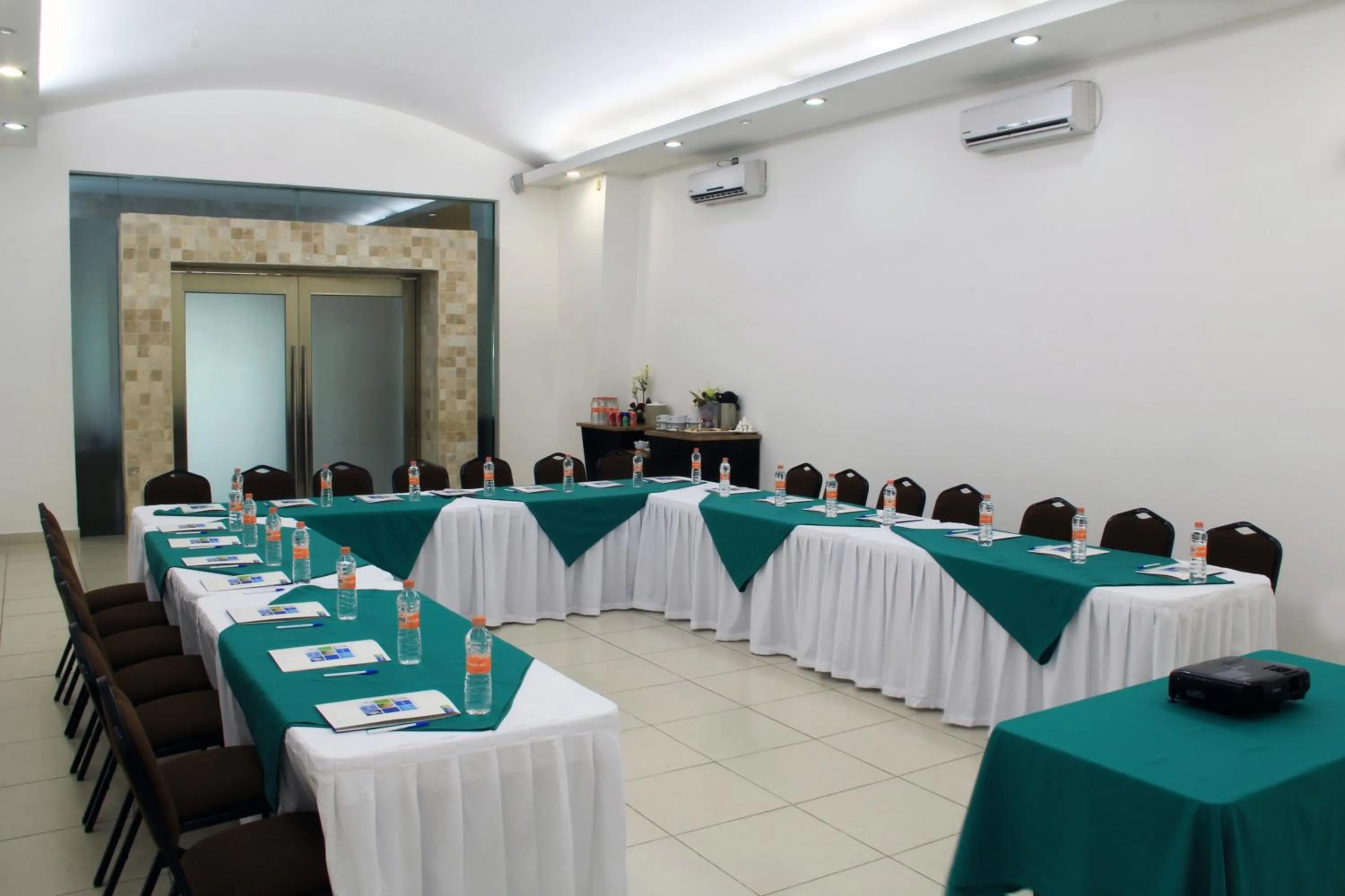 Meeting/conference room in Holiday Inn Express Paraiso - Dos Bocas
