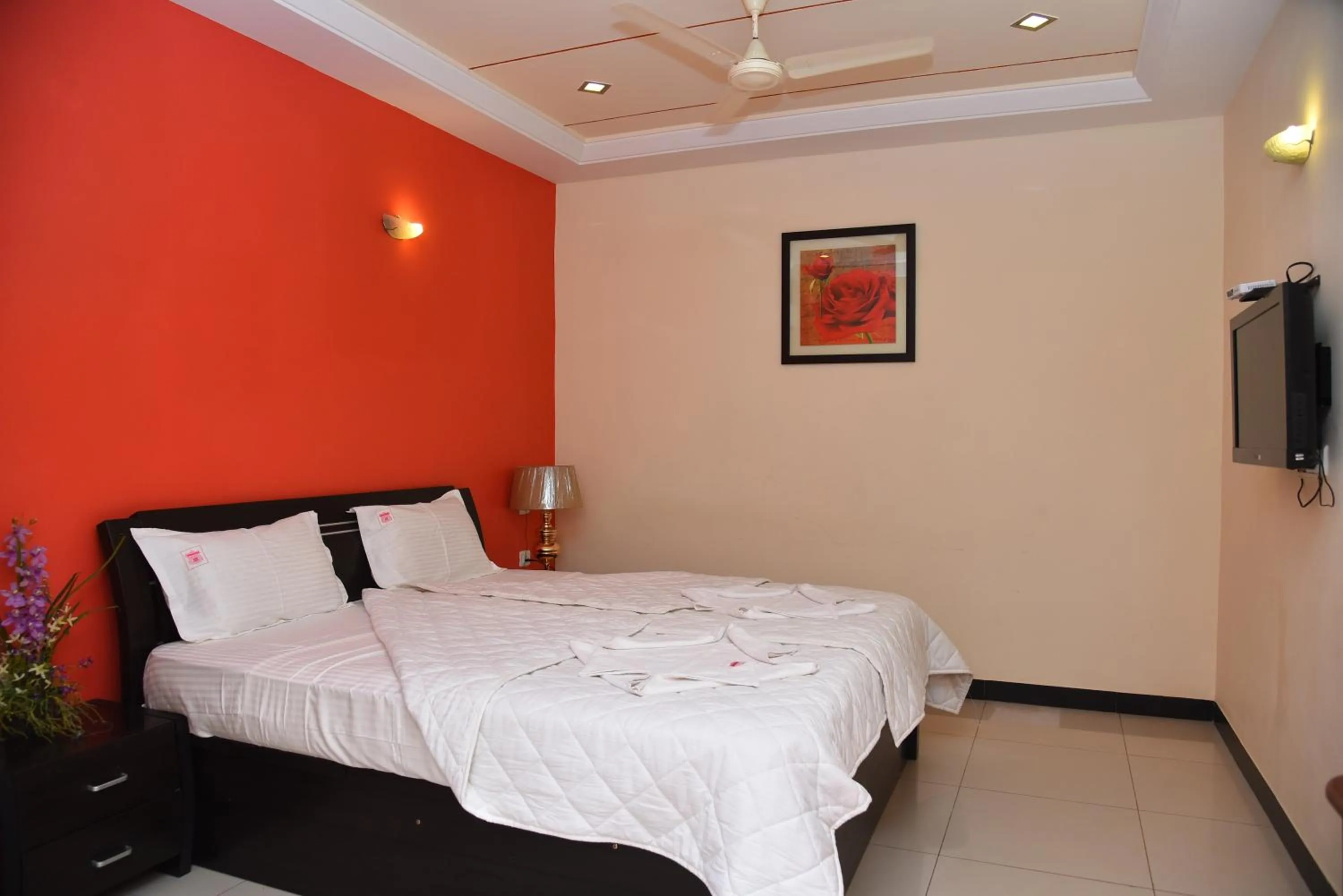 Bedroom, Bed in Hotel Subhalakshmi Palace