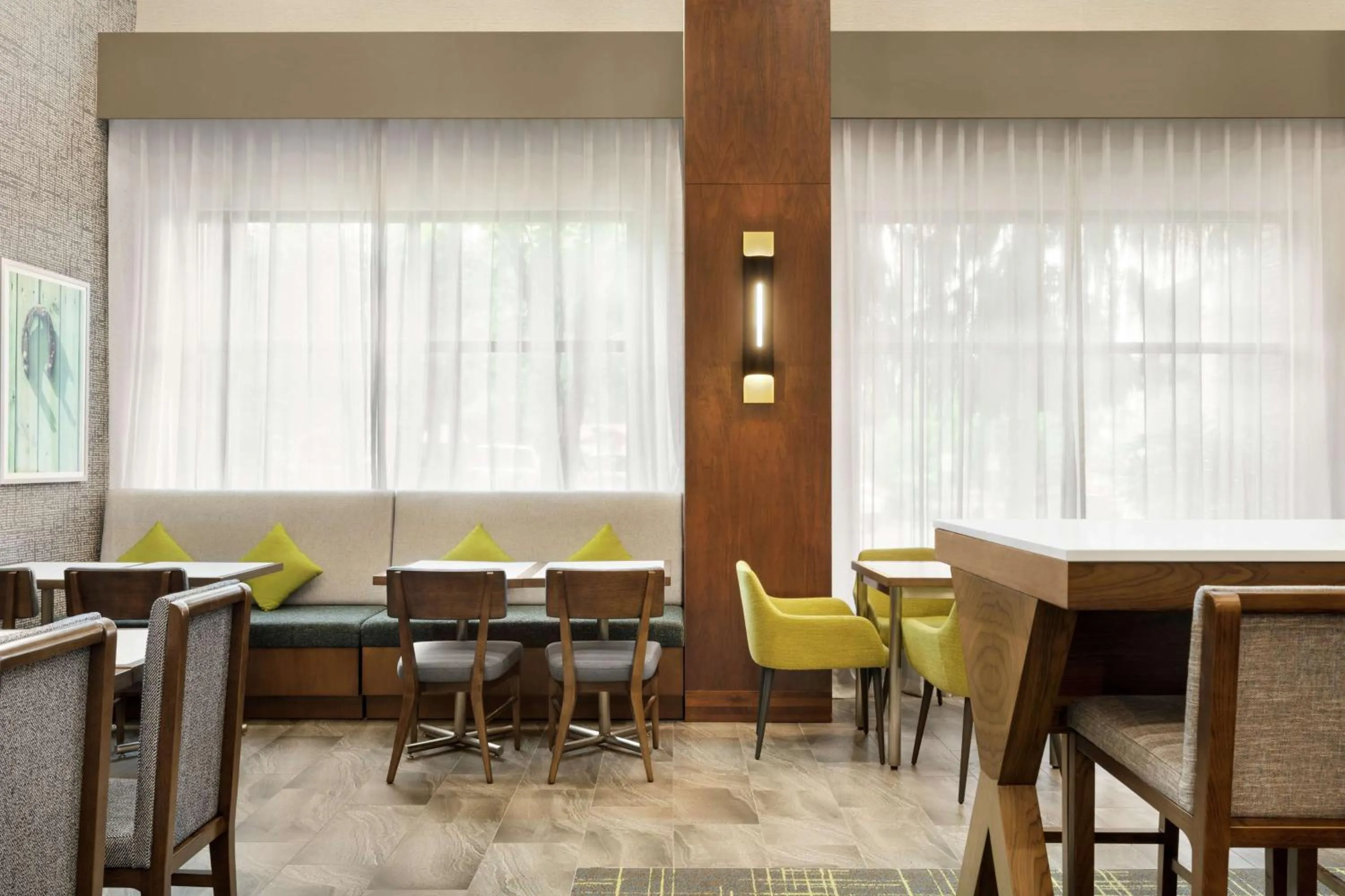 Lobby or reception in Hampton Inn & Suites Tacoma/Puyallup