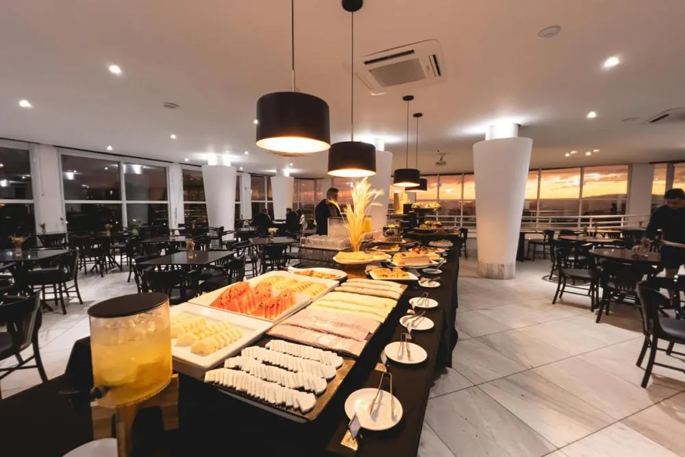 Breakfast in Favorita Golden Hotel e Eventos