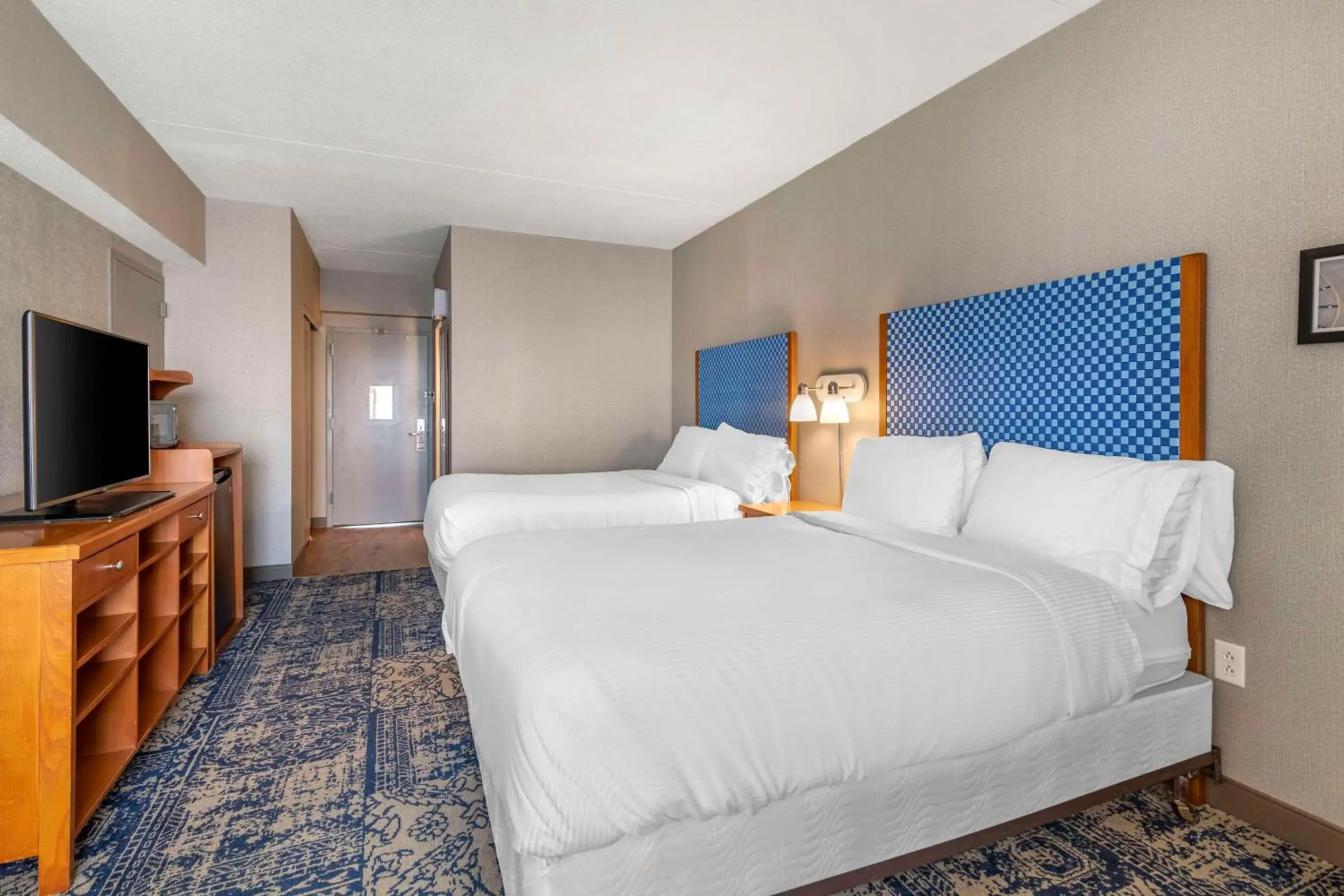 Double Room with Two Double Beds in Bangor Aviator Hotel BW Premier Collection Double Room with Two Double Beds in Bangor Aviator Hotel BW Premier Collection