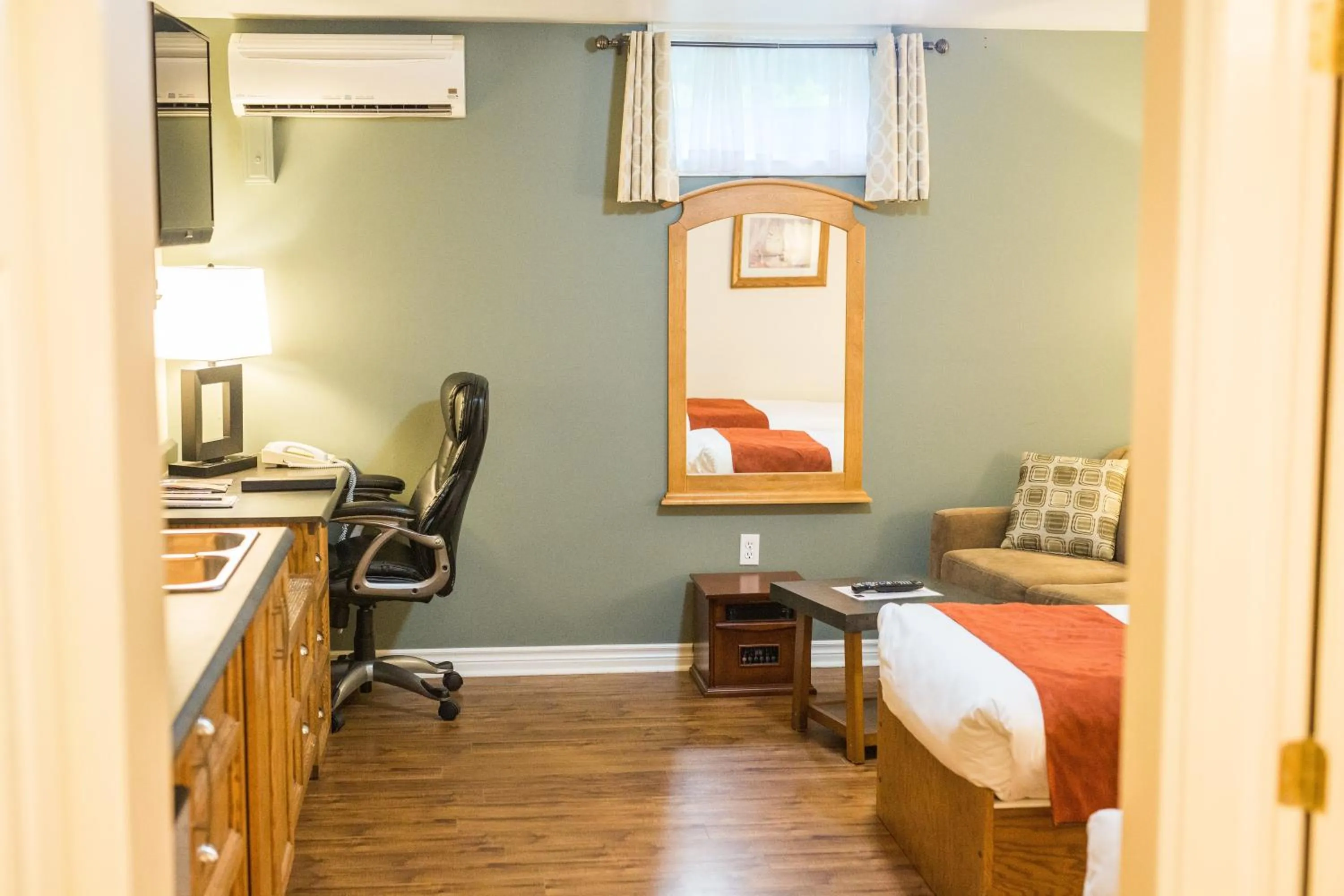 Bed in The Harbour House