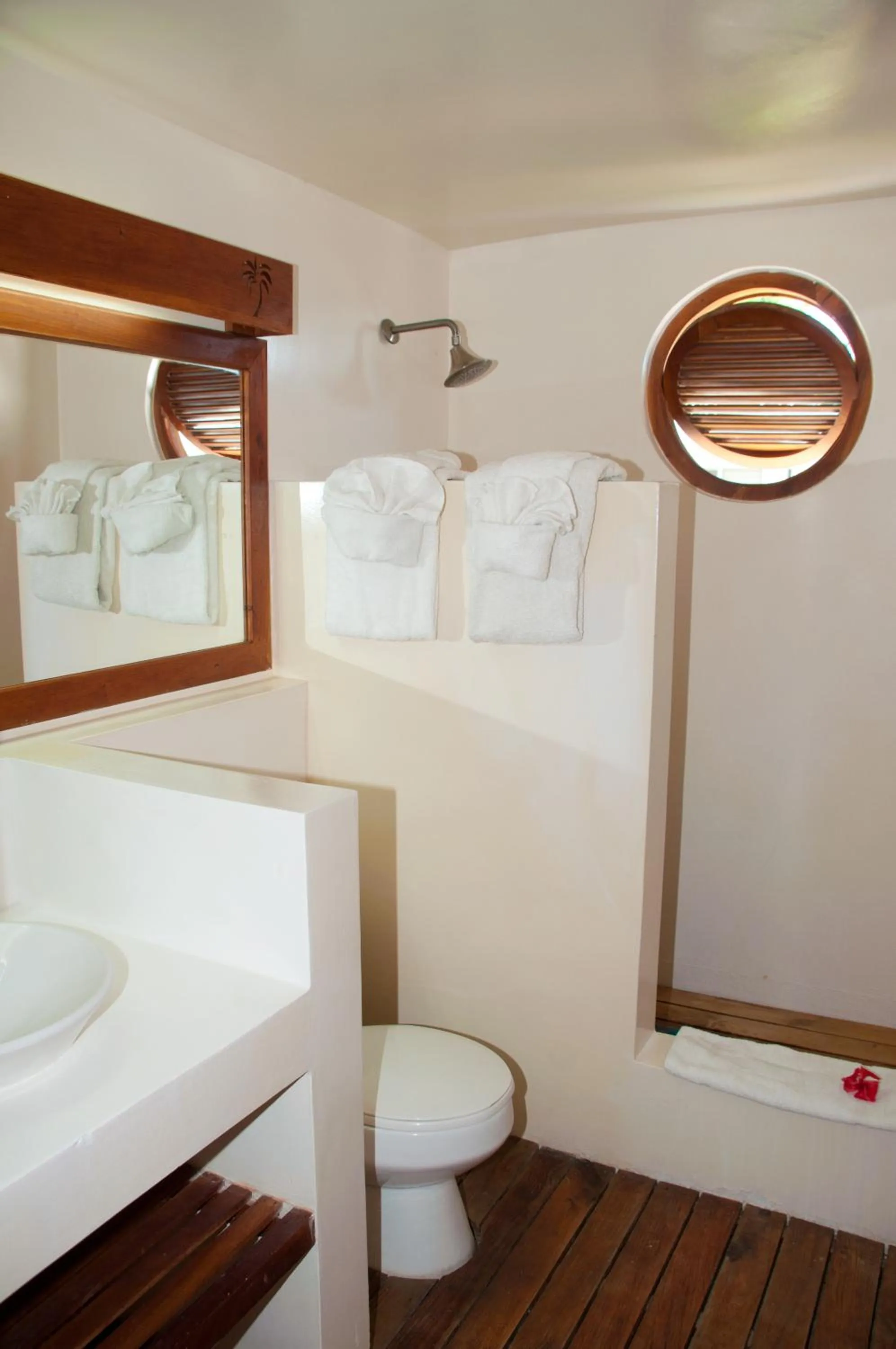 Bathroom in Negril Palms