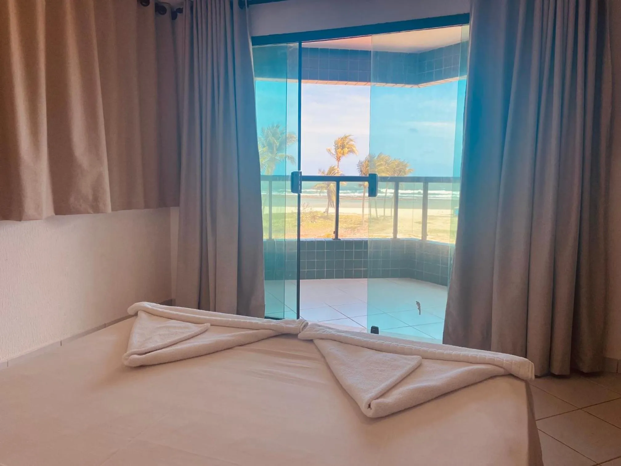 Bed in Hotel Enseada dos Corais