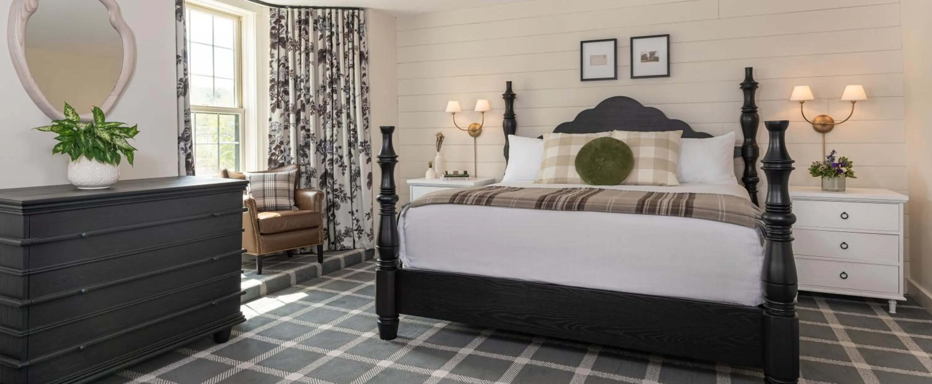 Bed in The Wentworth