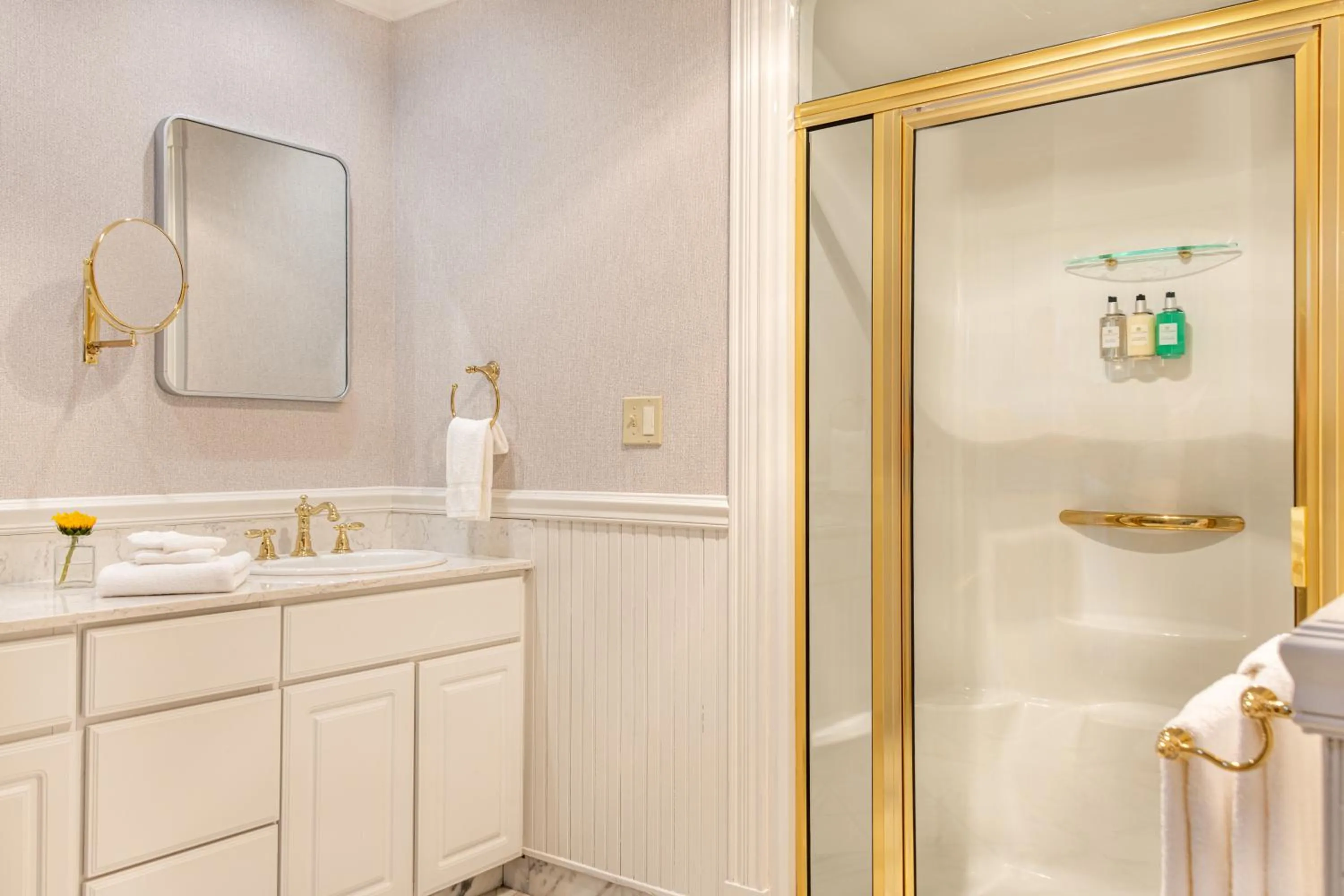 Shower in The Wentworth