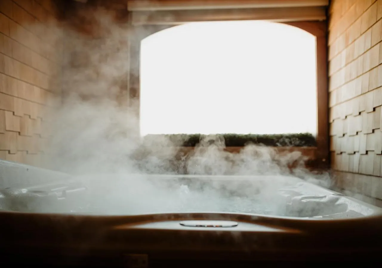 Hot Tub in The Wentworth