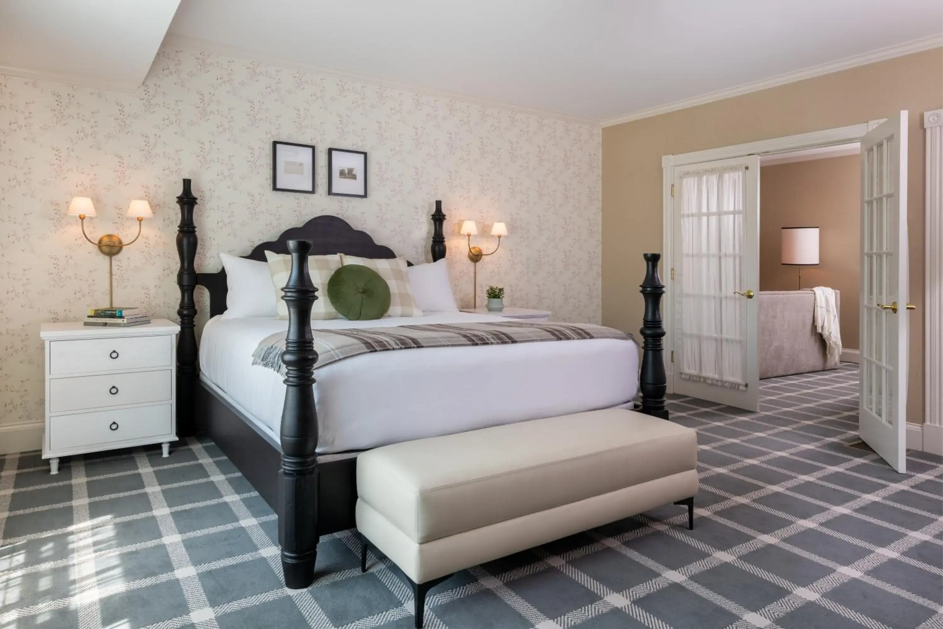 Deluxe Suite in The Wentworth Deluxe Suite in The Wentworth