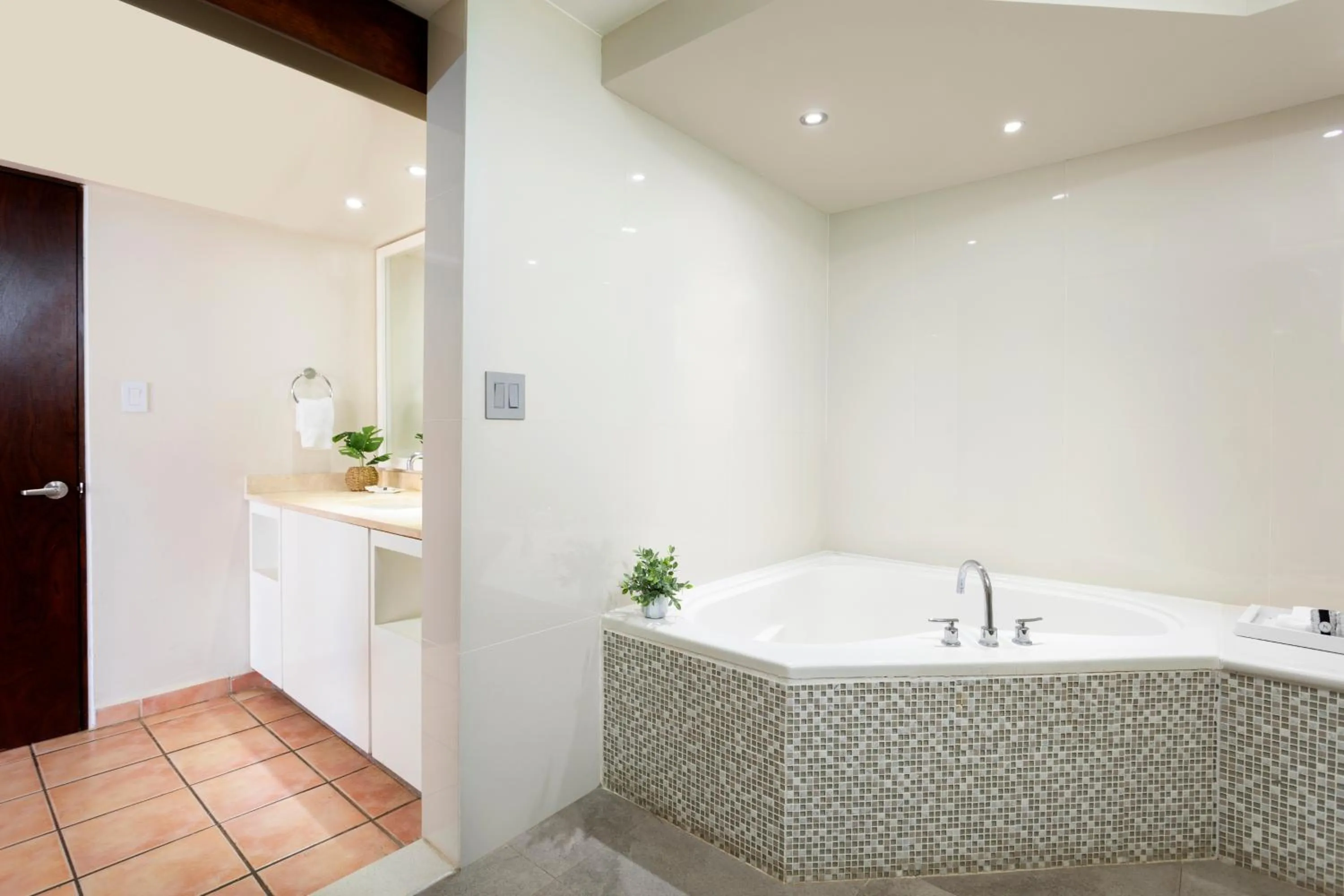 Bath in Rincon Beach Resort