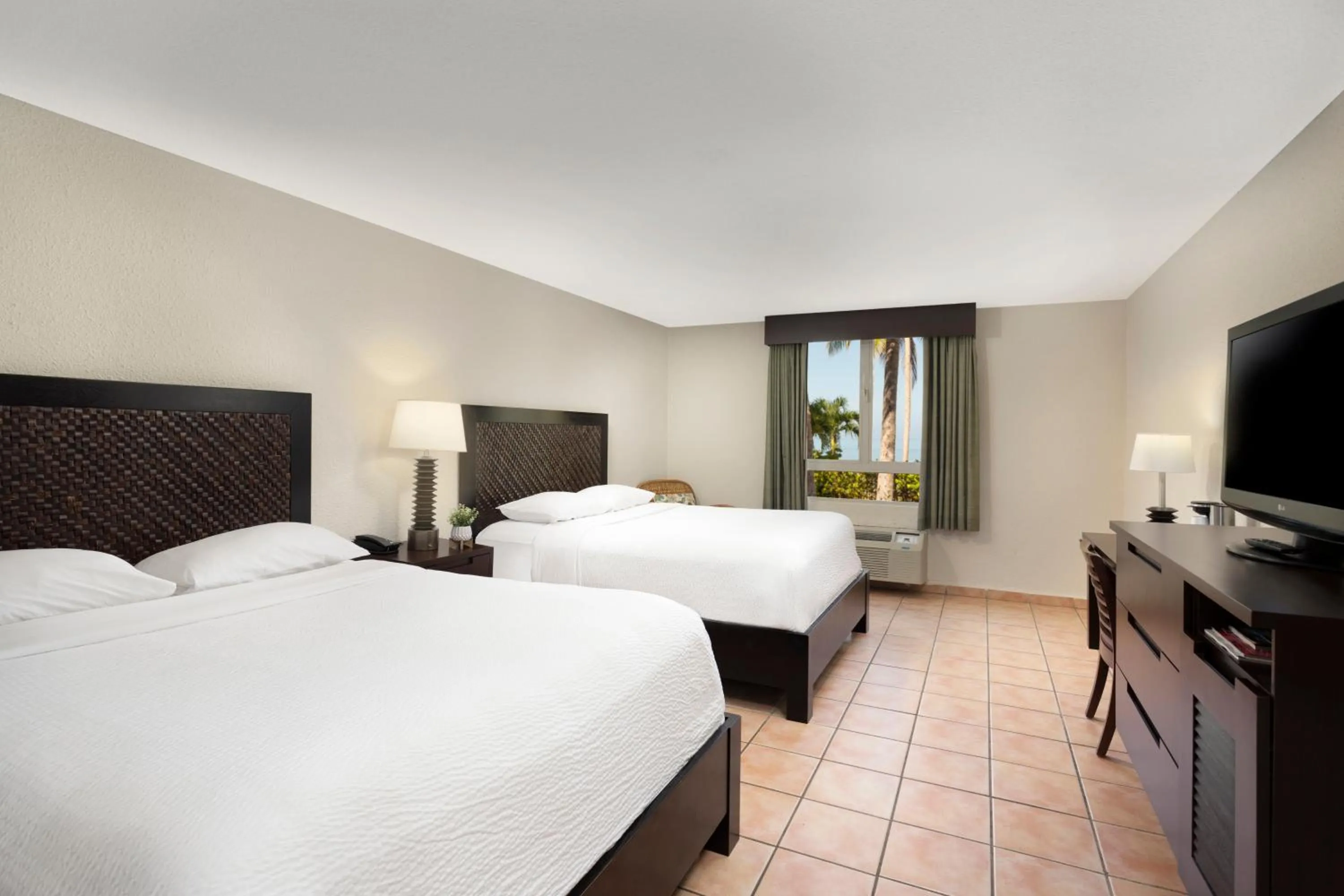 Bedroom, Bed in Rincon Beach Resort