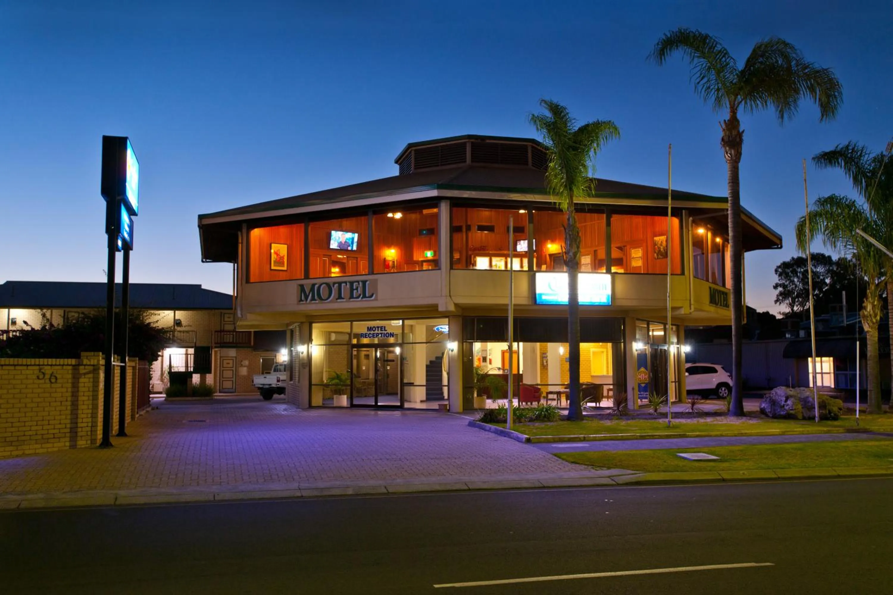 Facade/entrance in Admiral Motel Bunbury