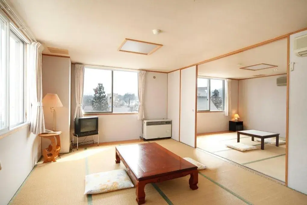 Japanese-Style Room in HOTEL 24sweets HAKUBA Japanese-Style Room in HOTEL 24sweets HAKUBA