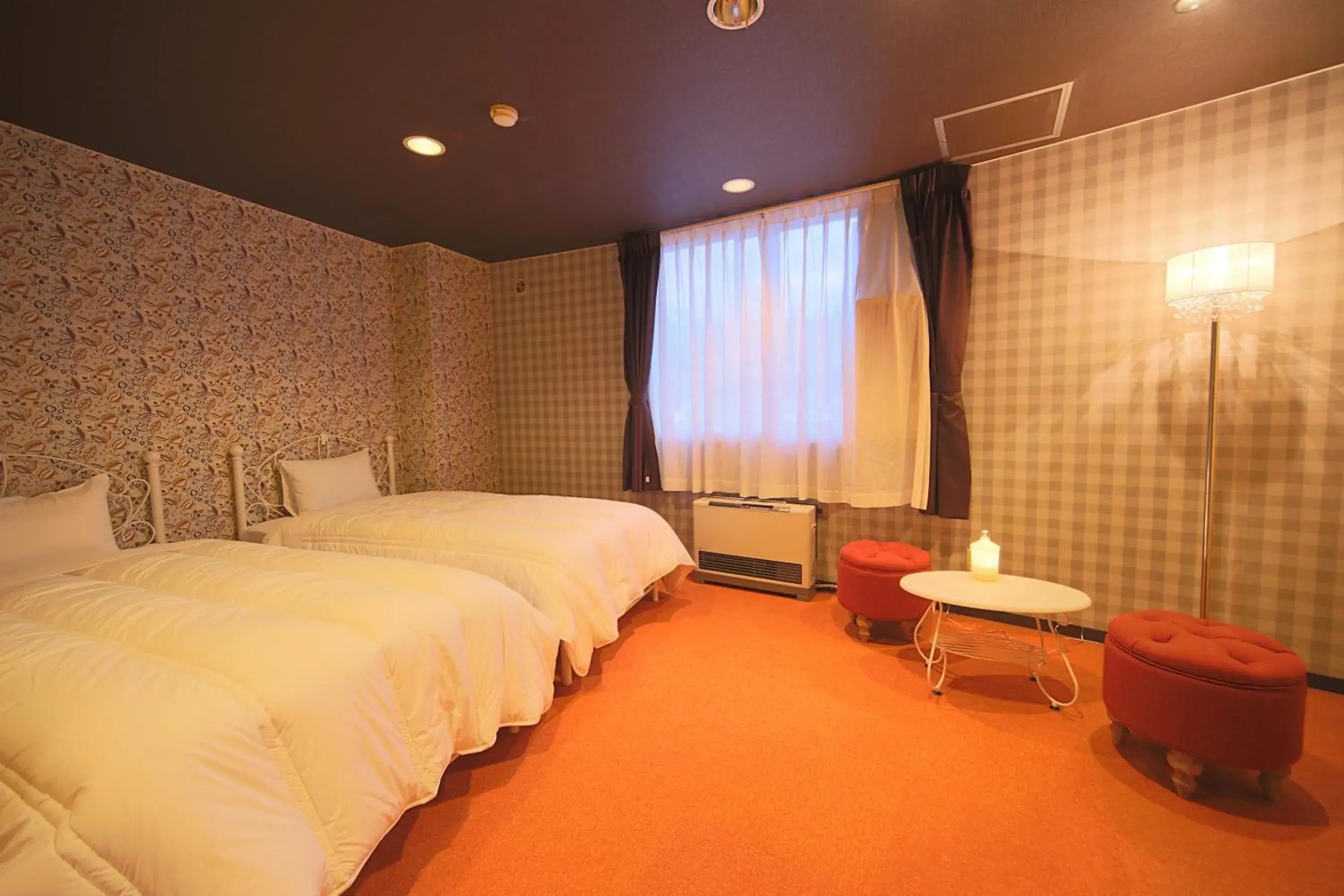 Twin Room with Private Bathroom in HOTEL 24sweets HAKUBA Twin Room with Private Bathroom in HOTEL 24sweets HAKUBA