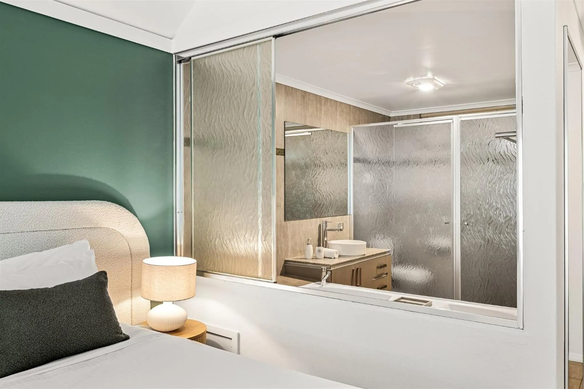 Shower in Heritage Trail Lodge