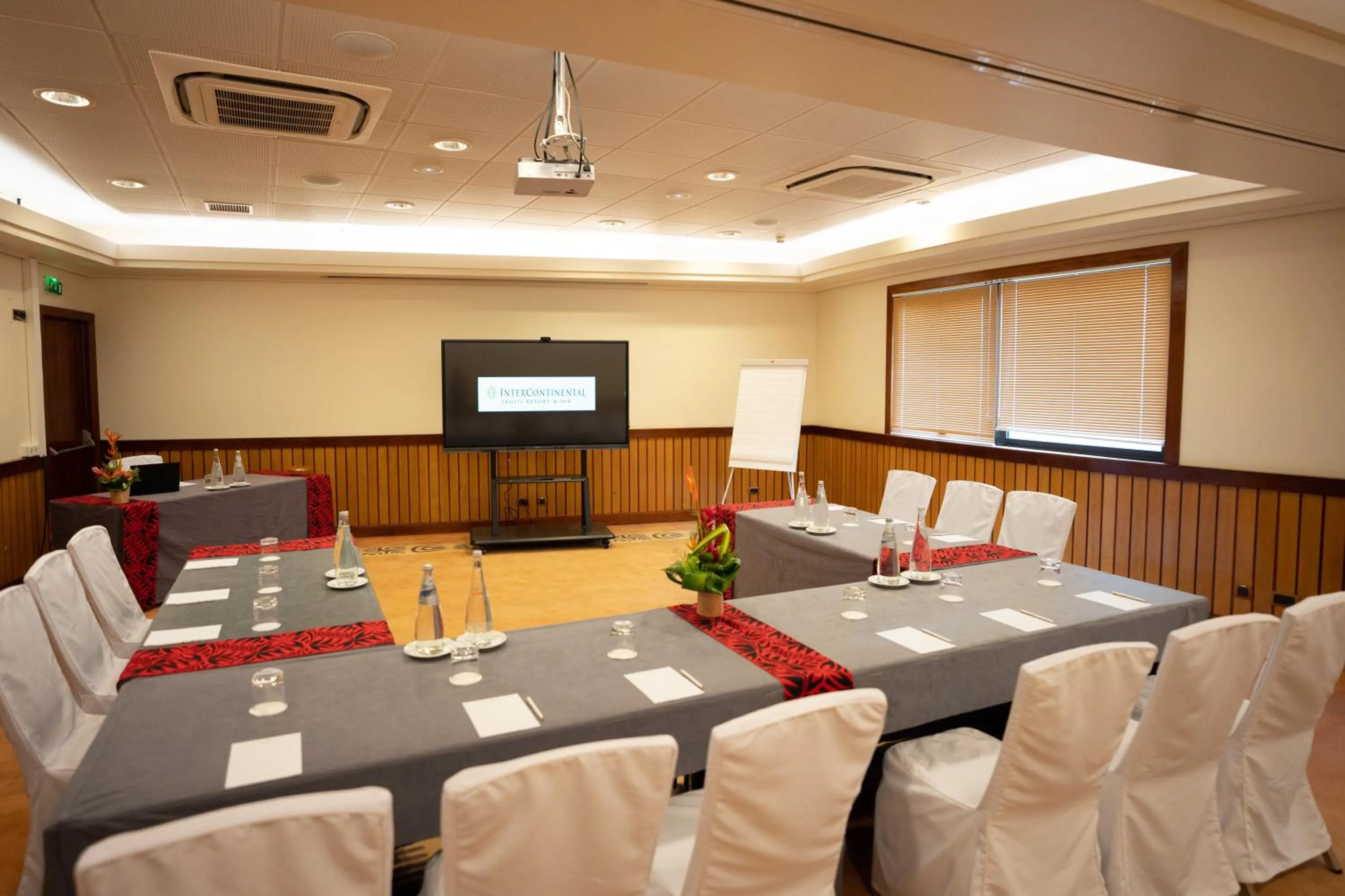 Meeting/conference room in InterContinental Tahiti Resort & Spa by IHG
