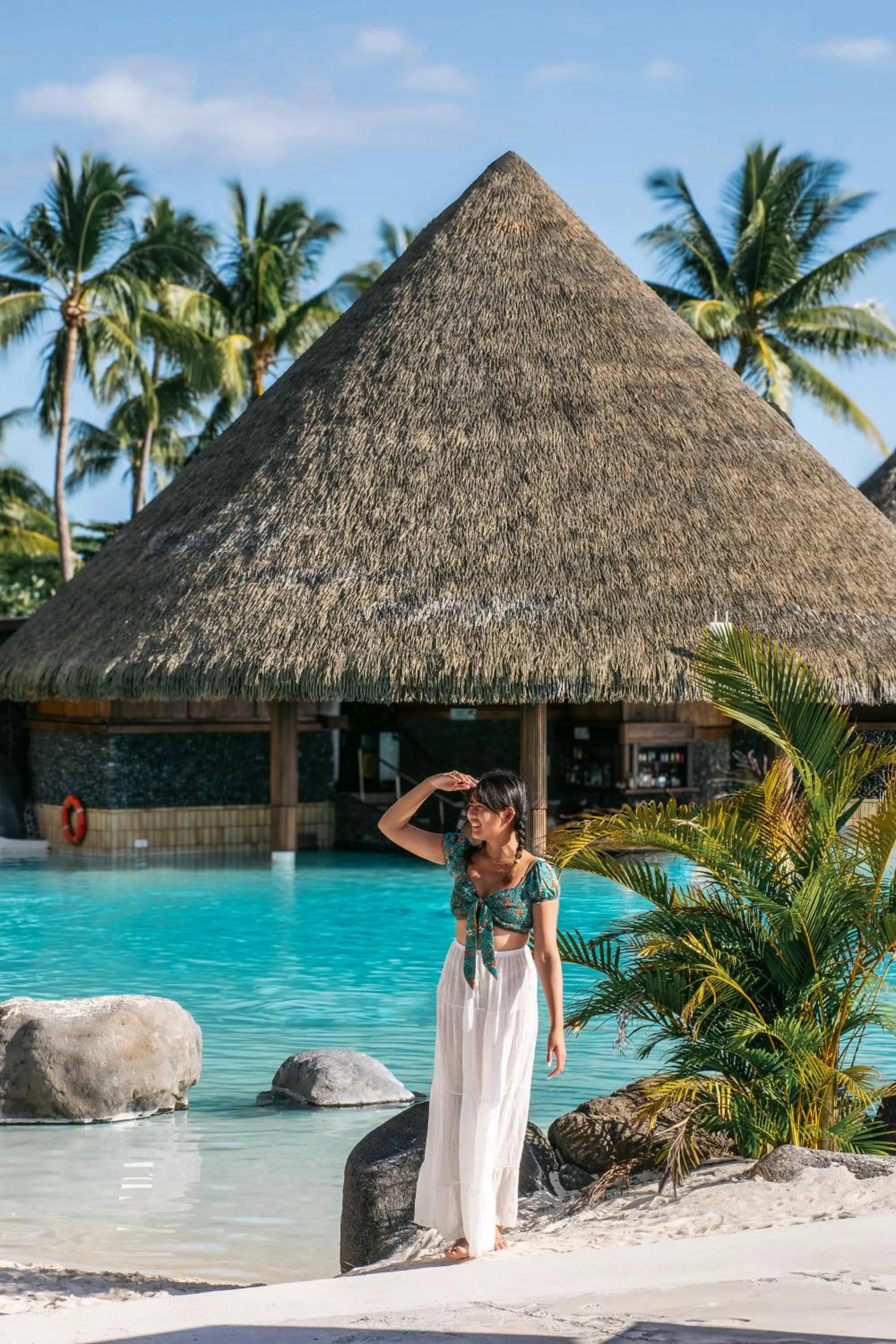 Lounge or bar in InterContinental Tahiti Resort & Spa by IHG