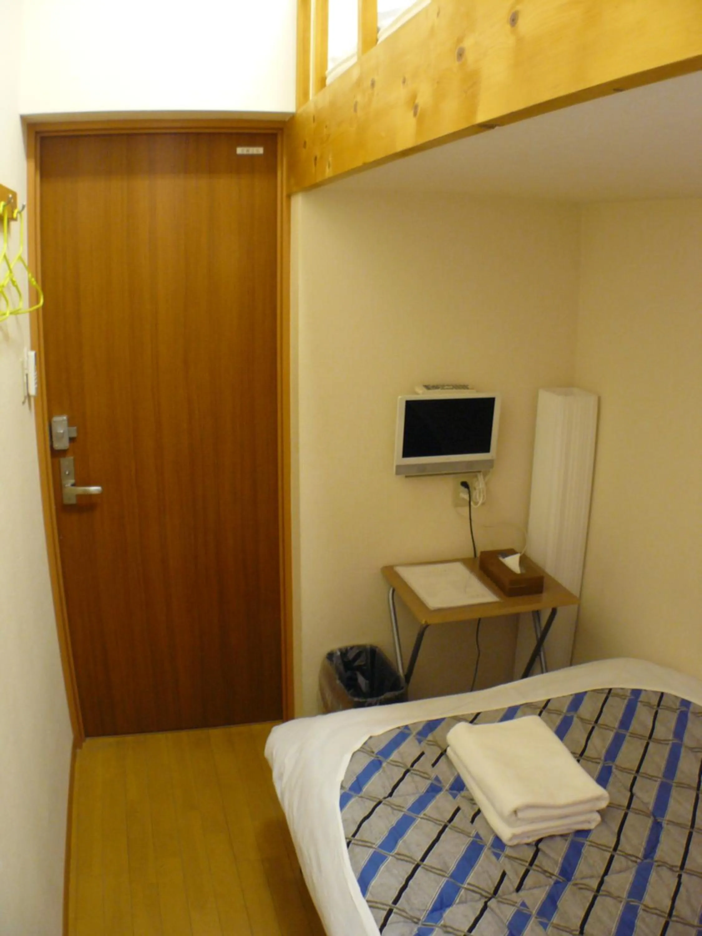 bunk bed, Bed in Hotel Meigetsu