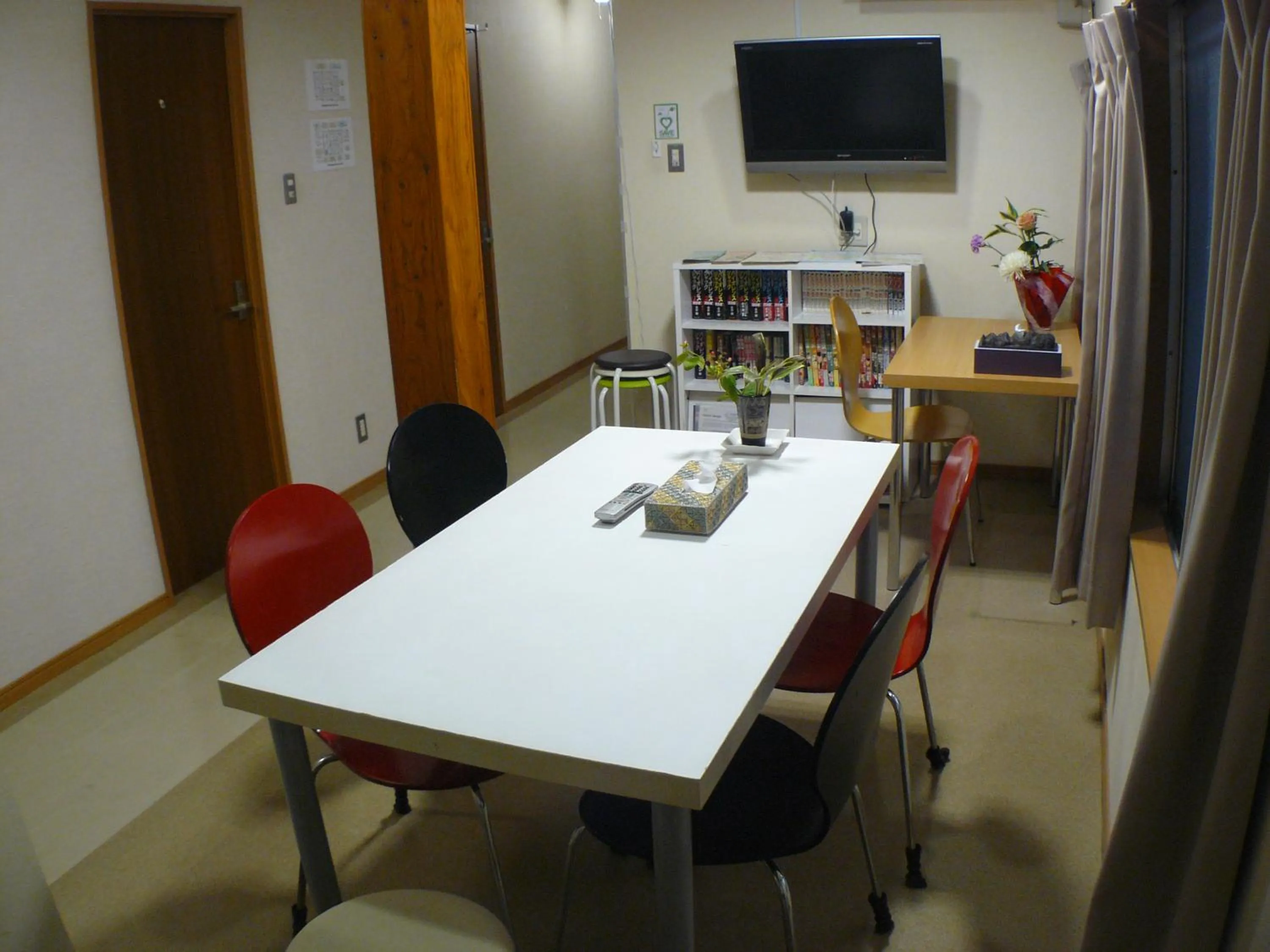 Communal lounge/ TV room in Hotel Meigetsu