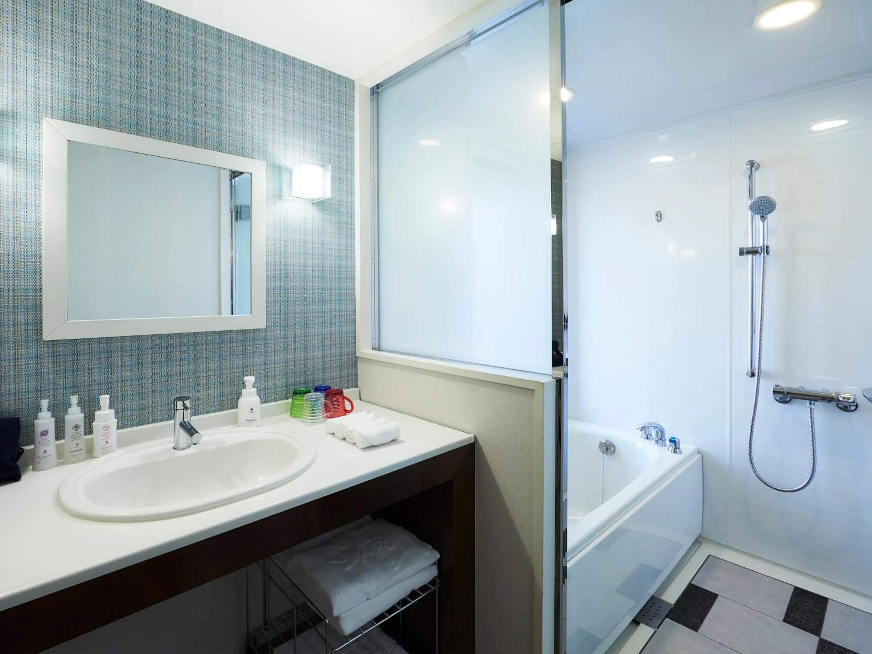 Bathroom in Hotel Universal Port