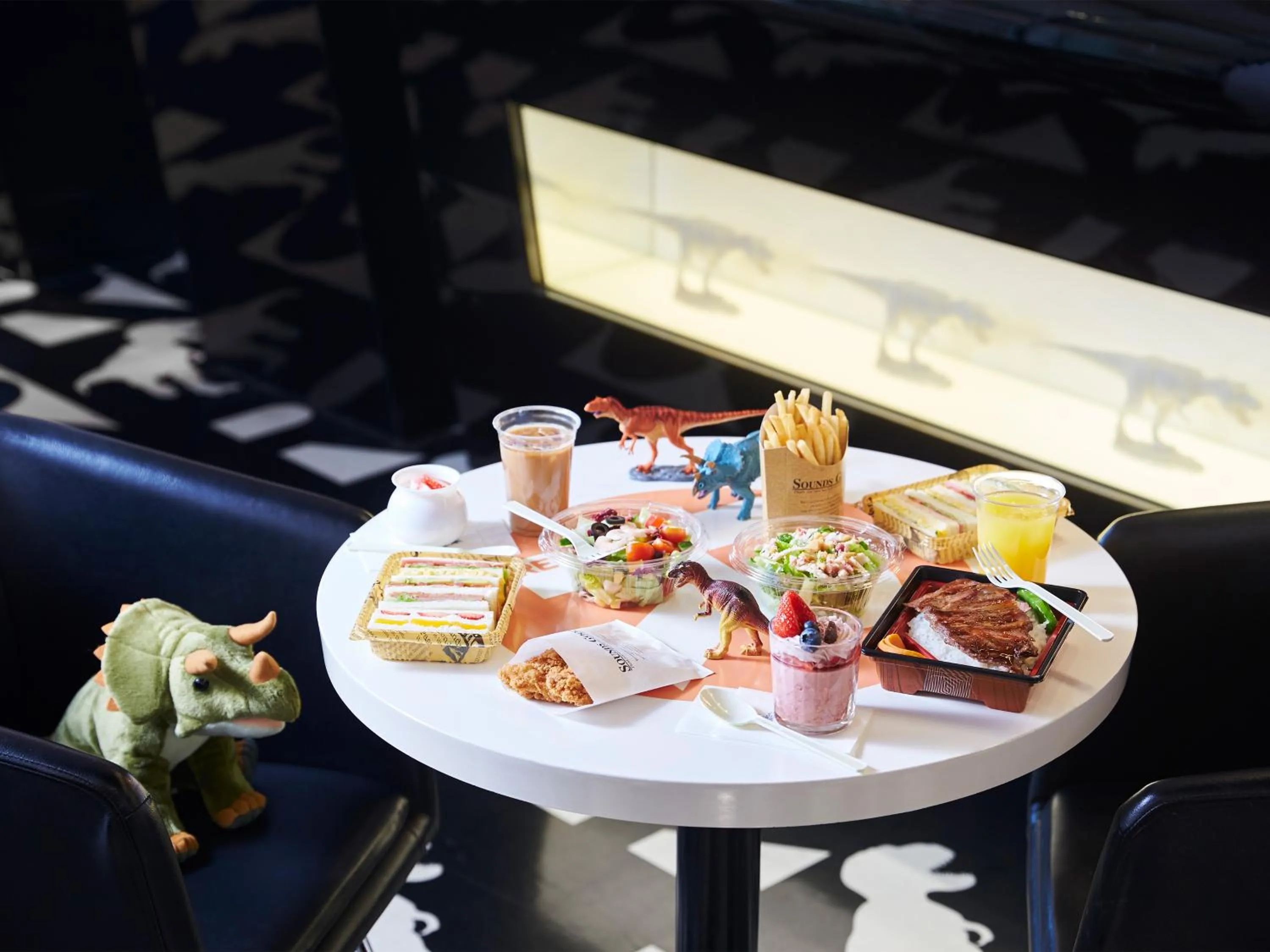 Food and drinks in Hotel Universal Port