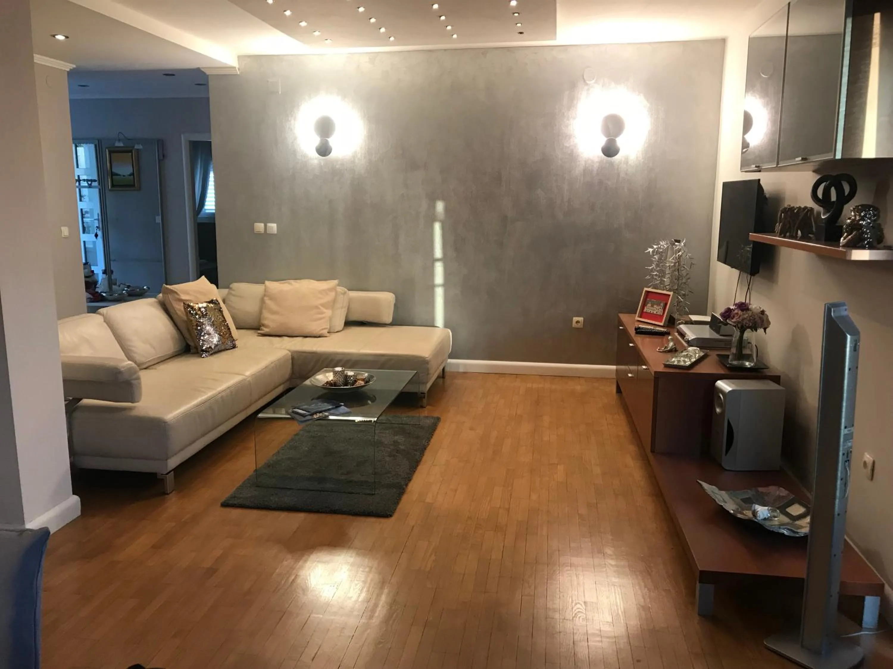 Communal lounge/ TV room in Blue Diamond