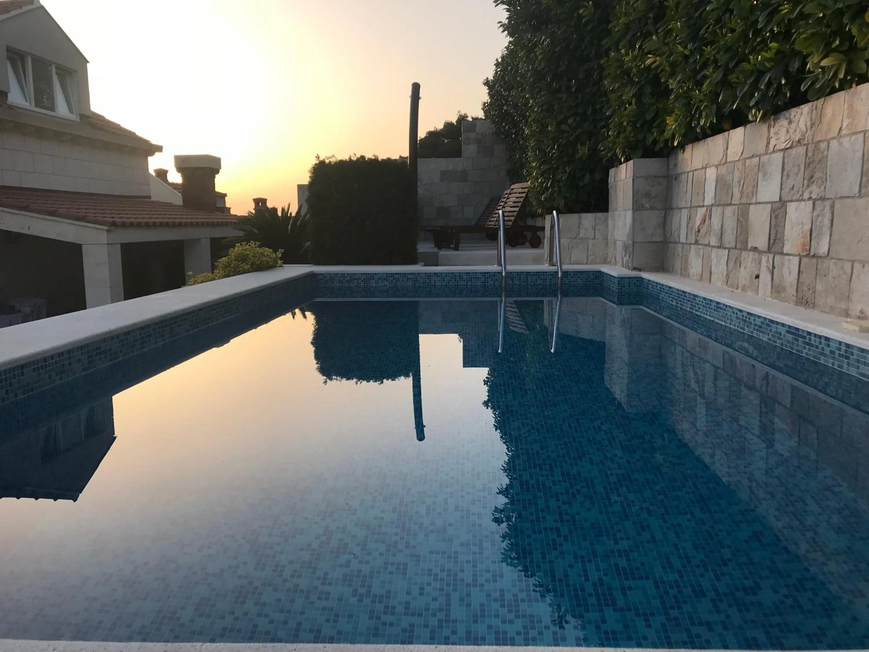 Swimming pool in Blue Diamond