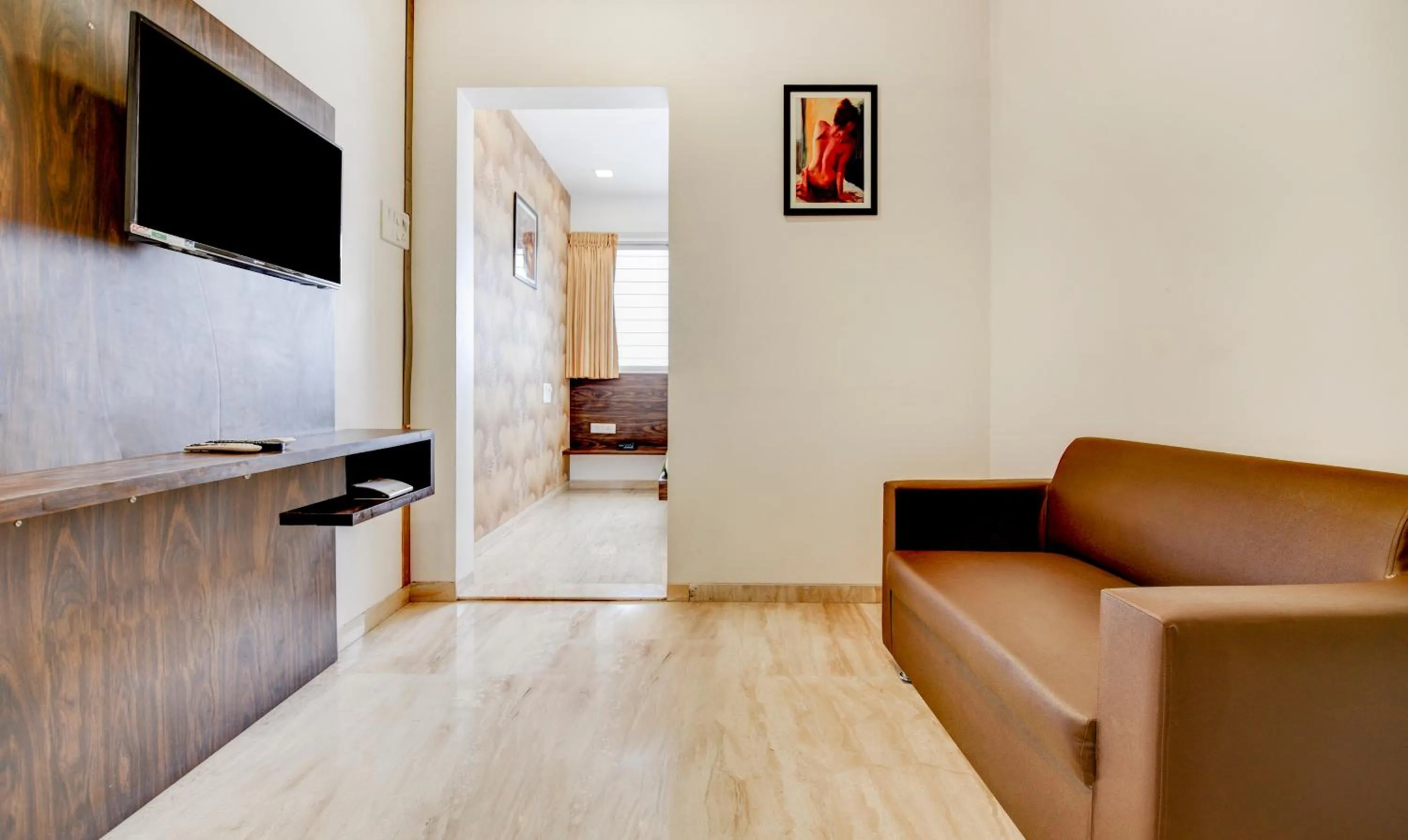 TV and multimedia in Treebo Kuval Inn