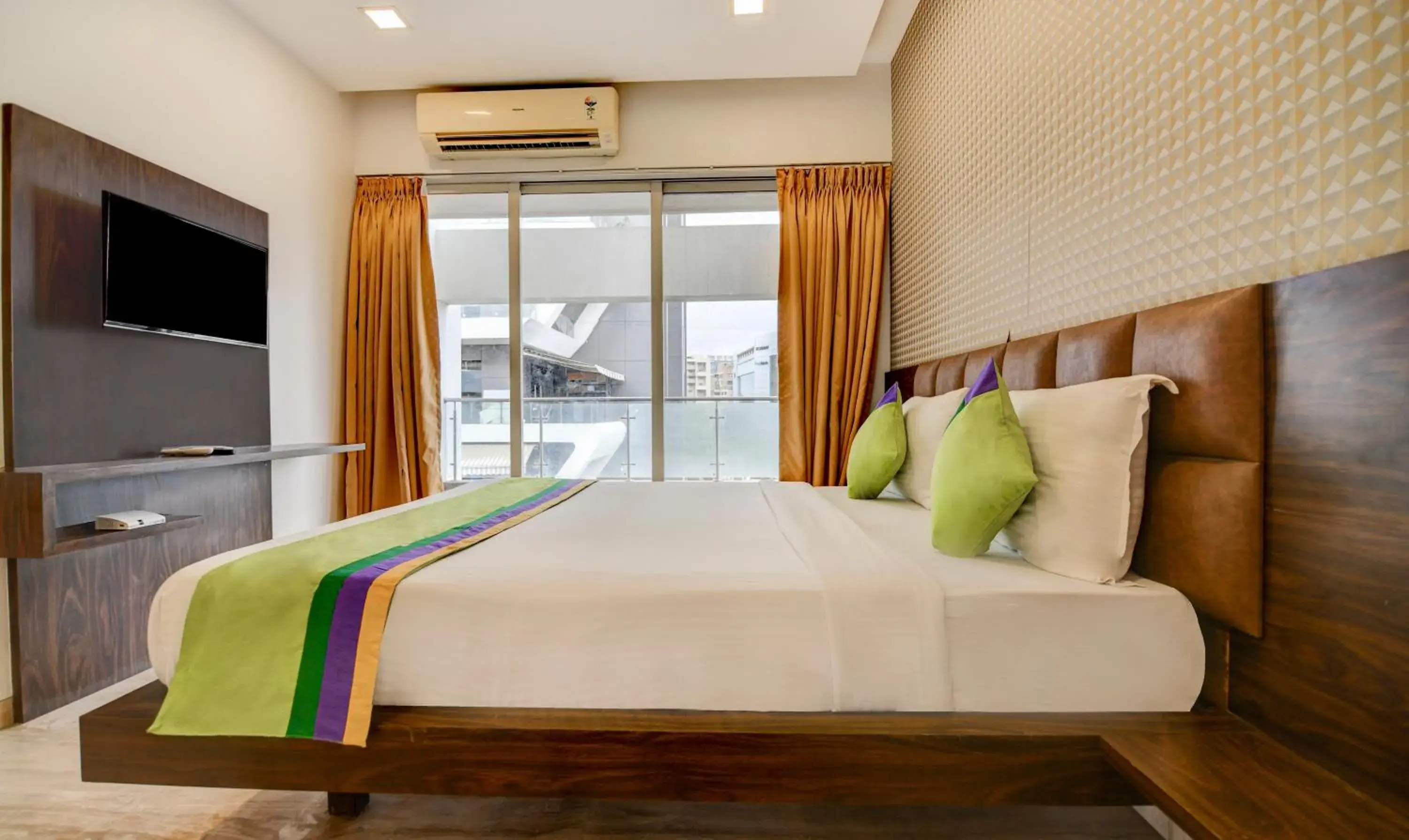 Deluxe Double Room - single occupancy in Treebo Kuval Inn Deluxe Double Room - single occupancy in Treebo Kuval Inn