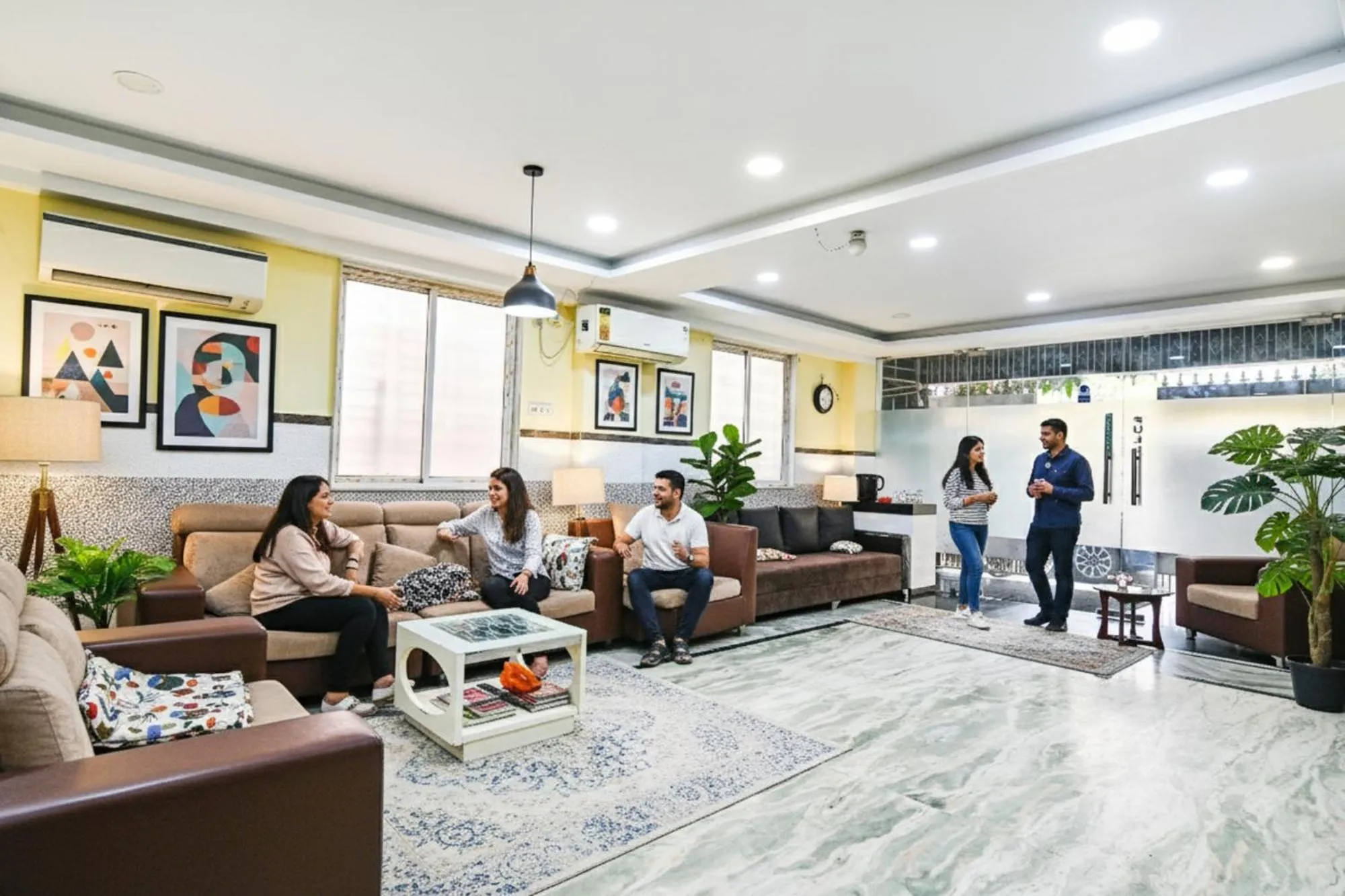 Lobby or reception in FabHotel Saltlake Palace - Nr Anandlok Hospital