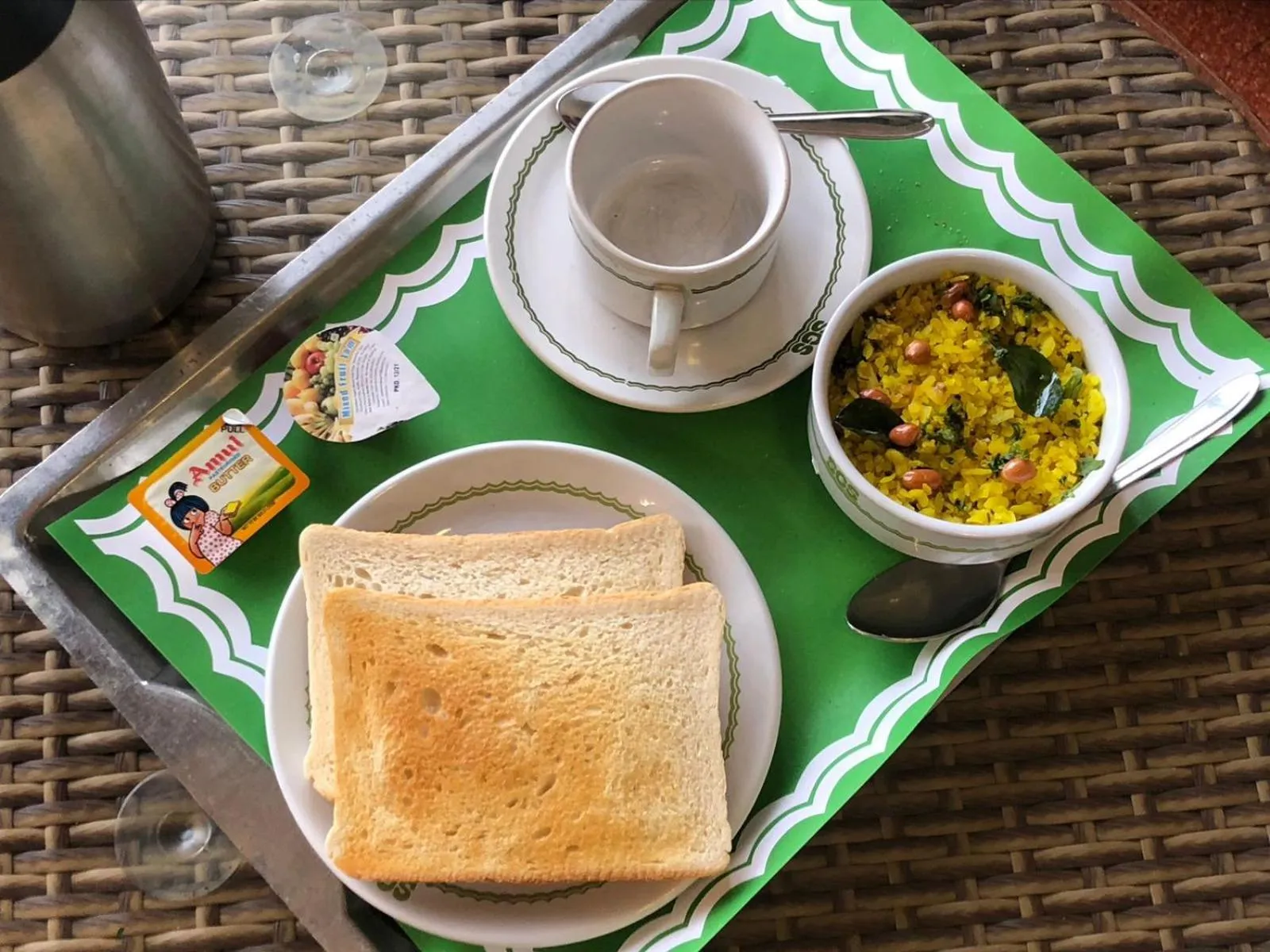 Coffee/tea facilities in Sea Green South Hotel