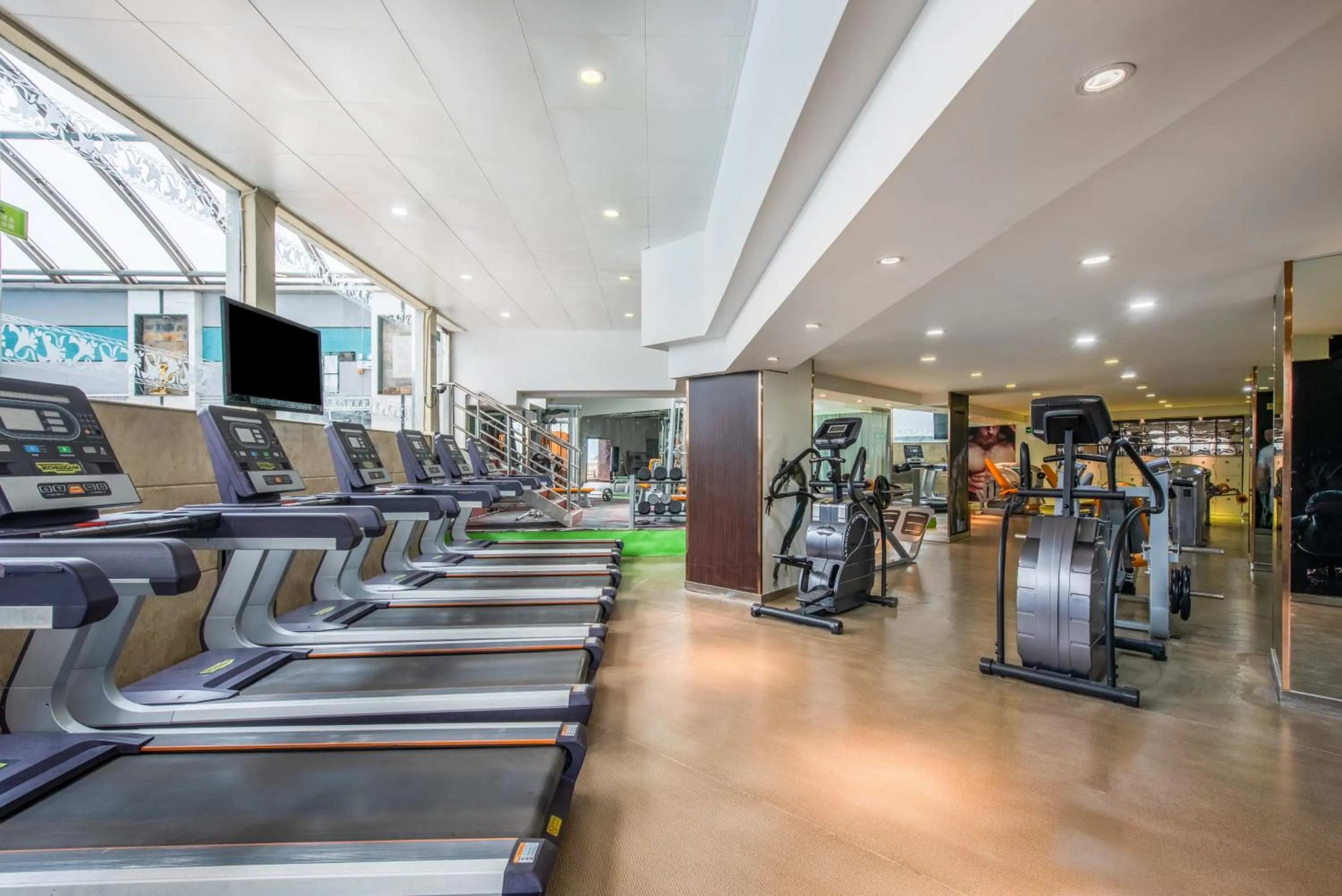 Fitness centre/facilities in Holiday Inn Hefei by IHG