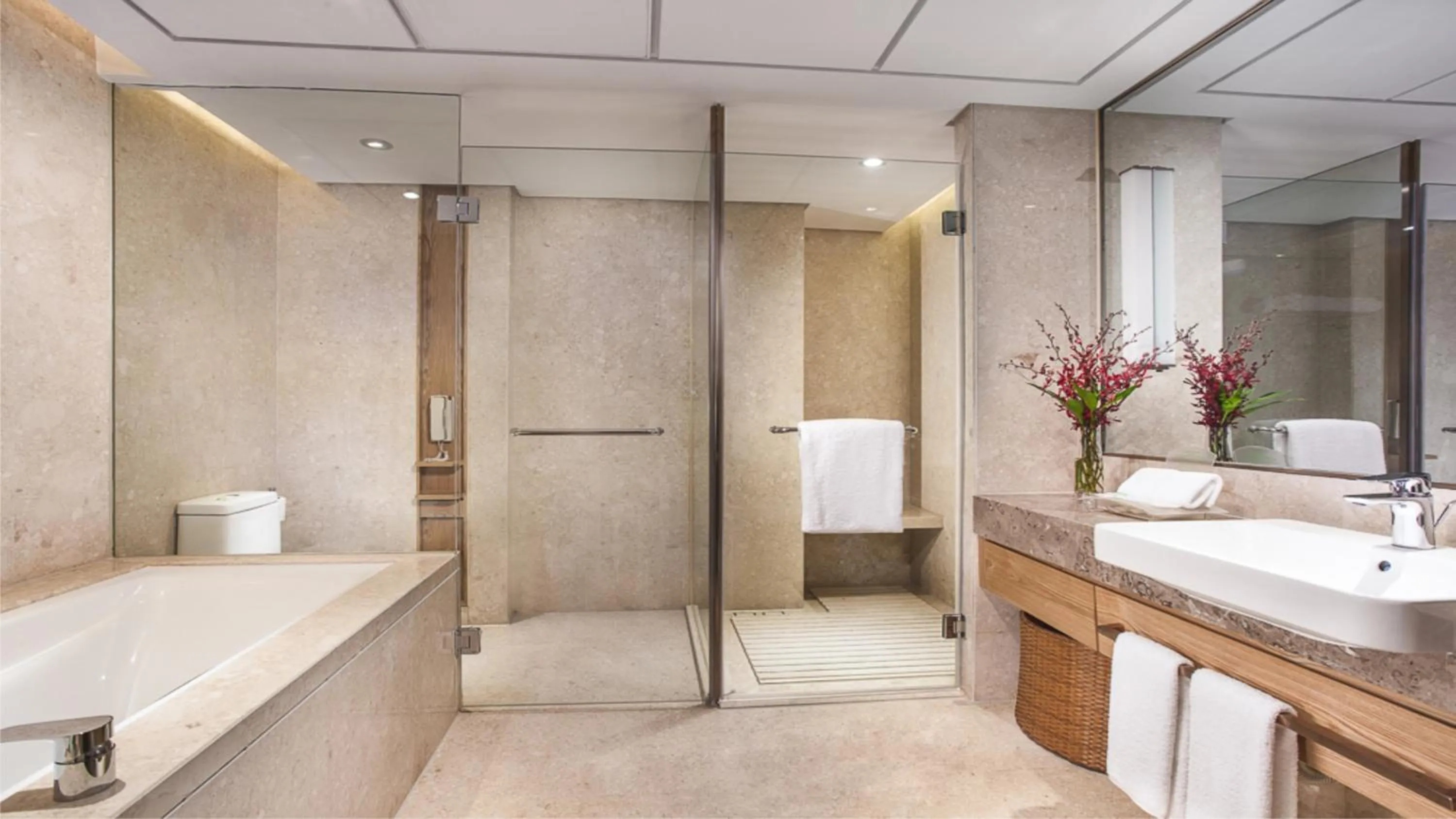 Bedroom in Holiday Inn Hefei by IHG