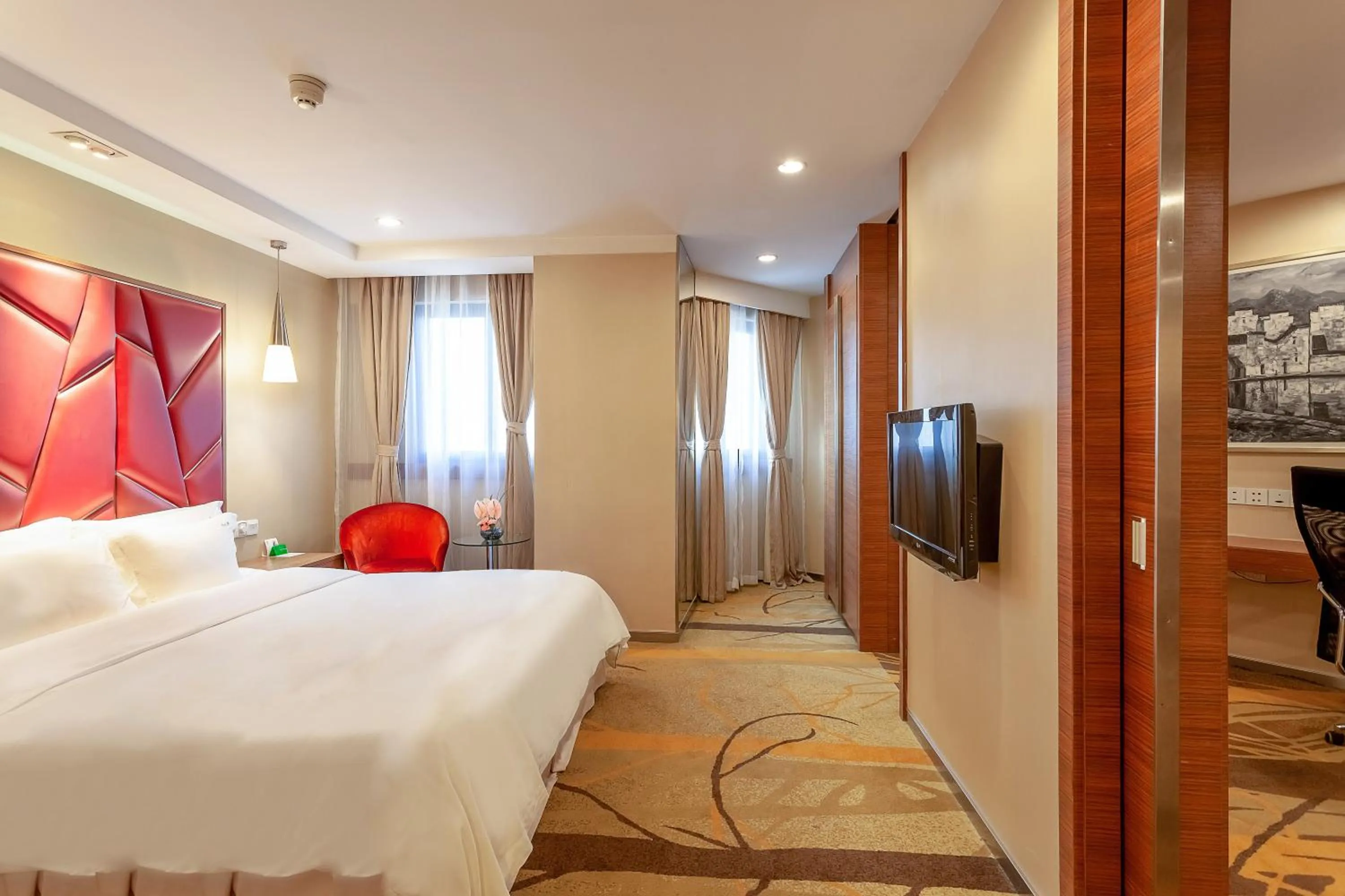 Photo of the whole room in Holiday Inn Hefei by IHG
