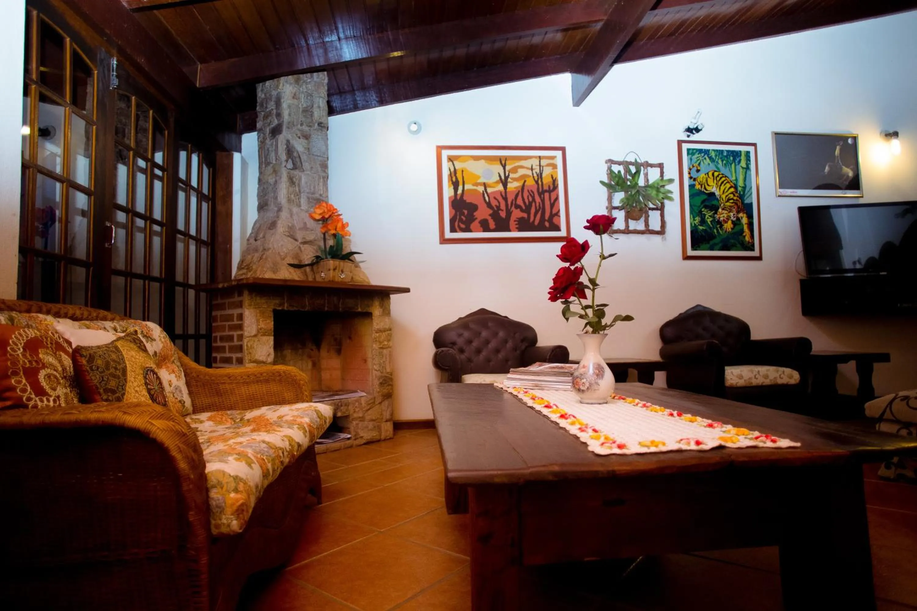 Living room in Pousada Martinez