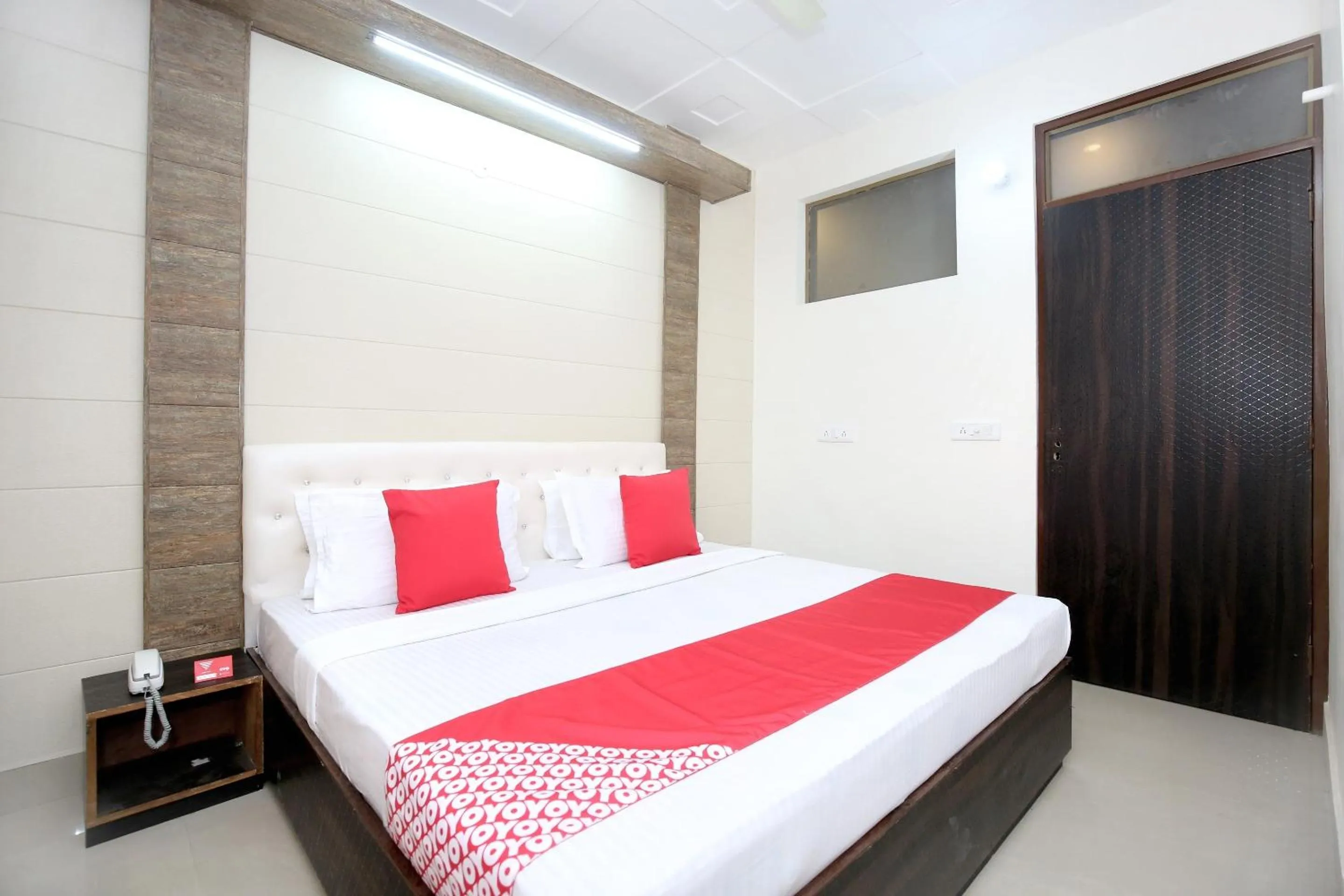 Bedroom, Bed in Collection O Gold Star