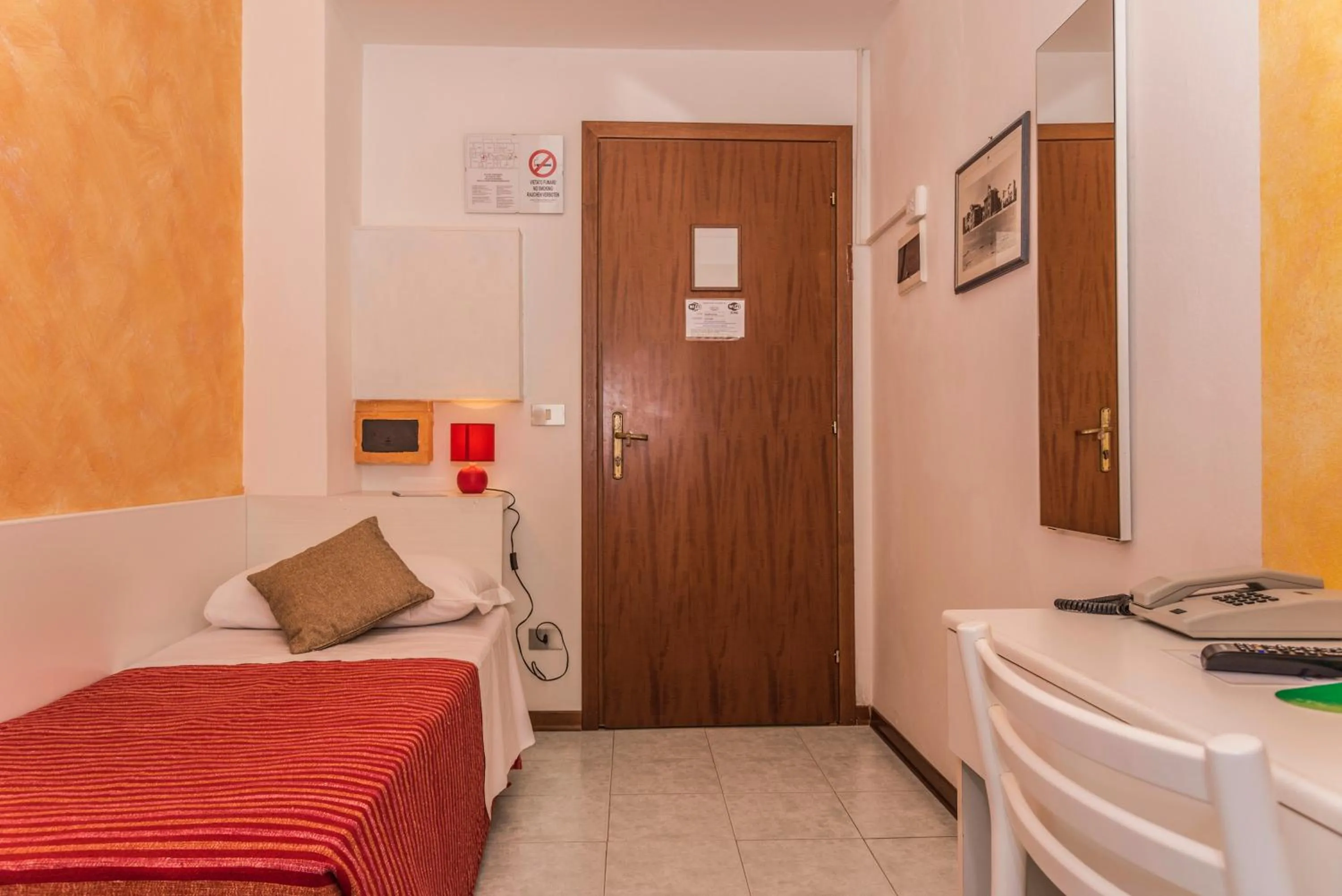 Photo of the whole room in Hotel Nuova Graziosa