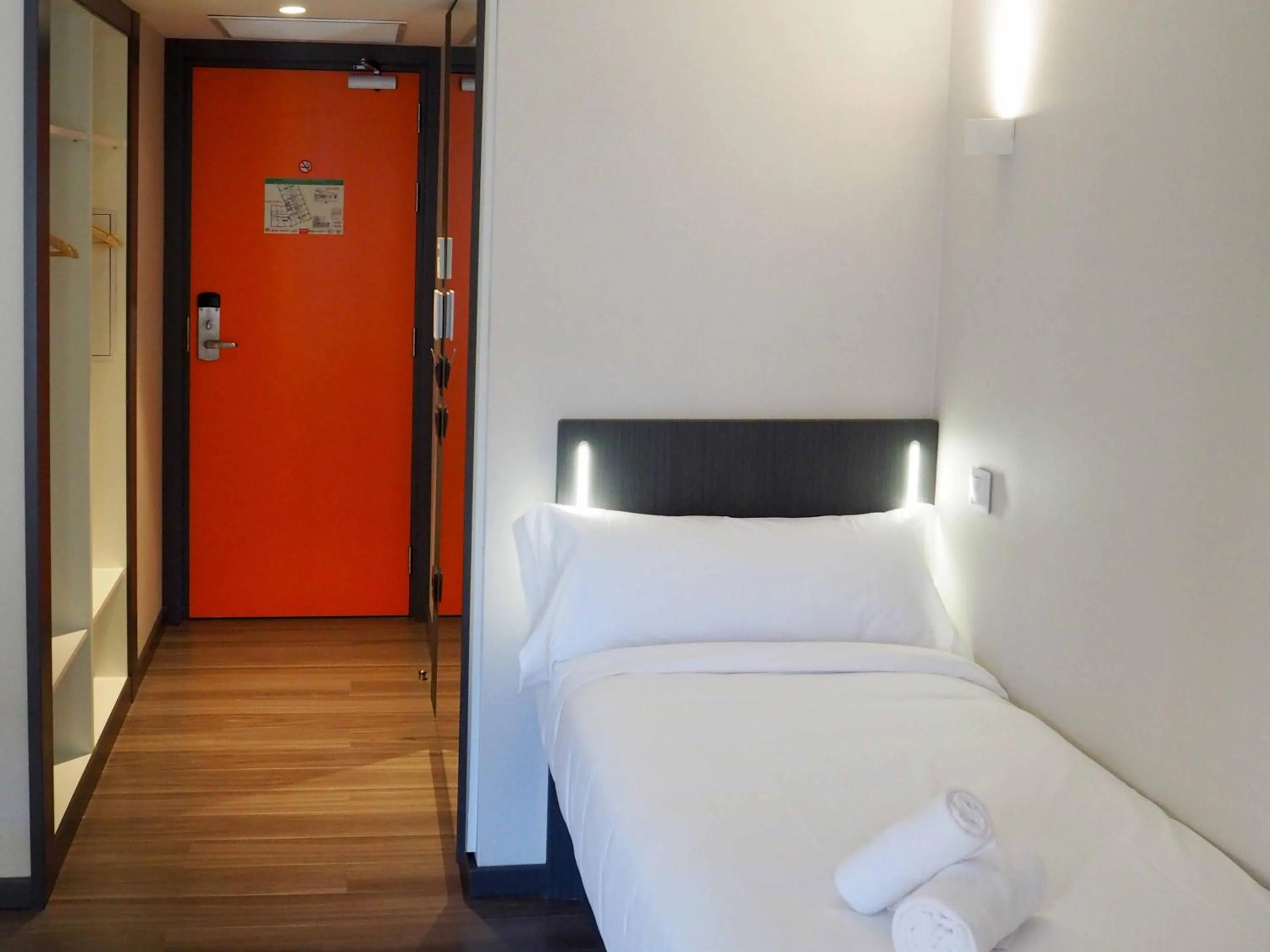 Bed in easyHotel Barcelona Fira