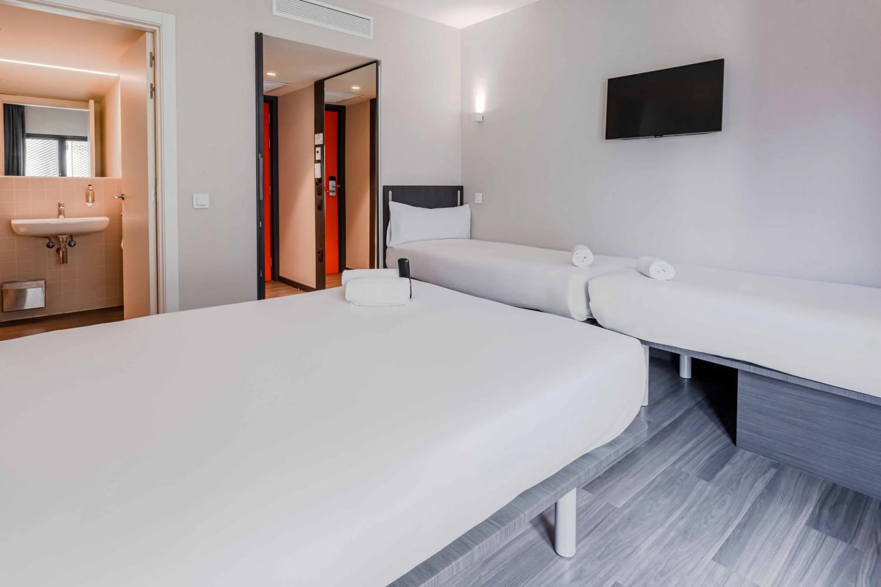 Bed in easyHotel Barcelona Fira