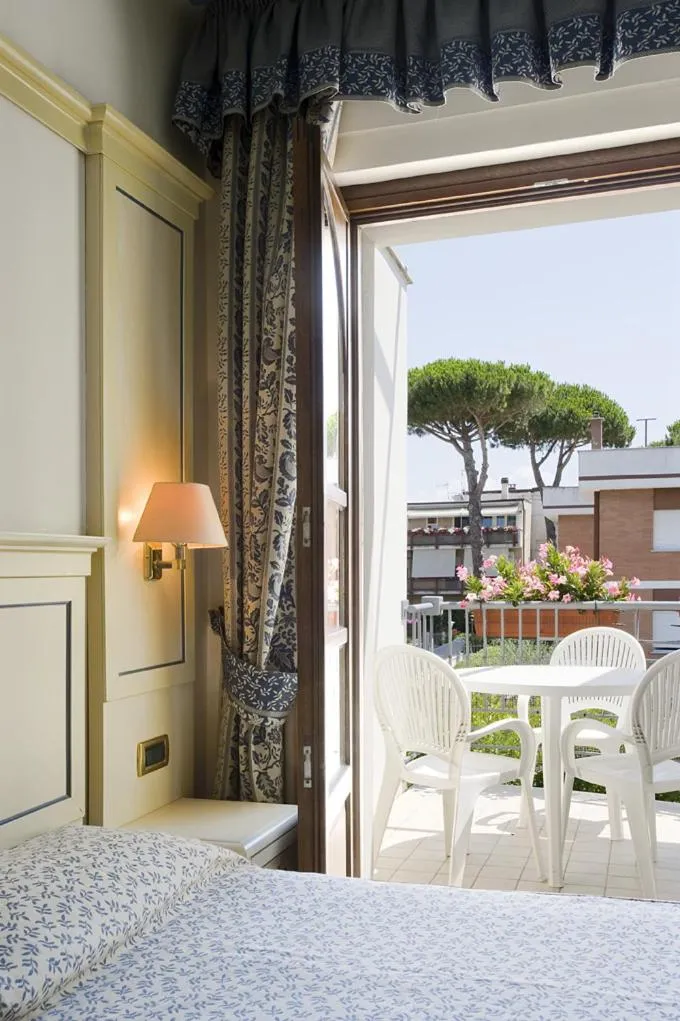 Decorative detail, Bed in Hotel Poseidon