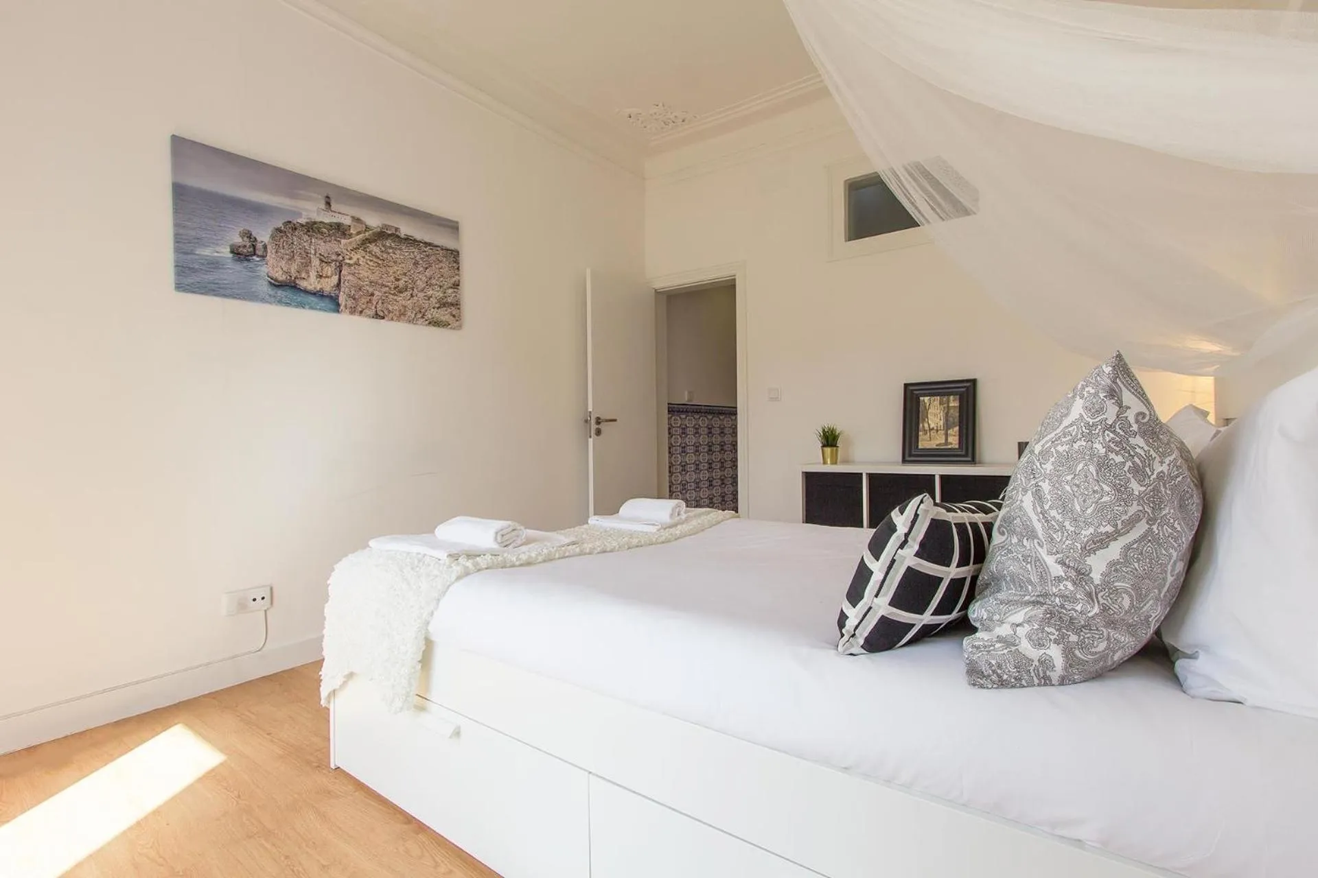 Other, Bed in Bairro Alto Stylish by Homing