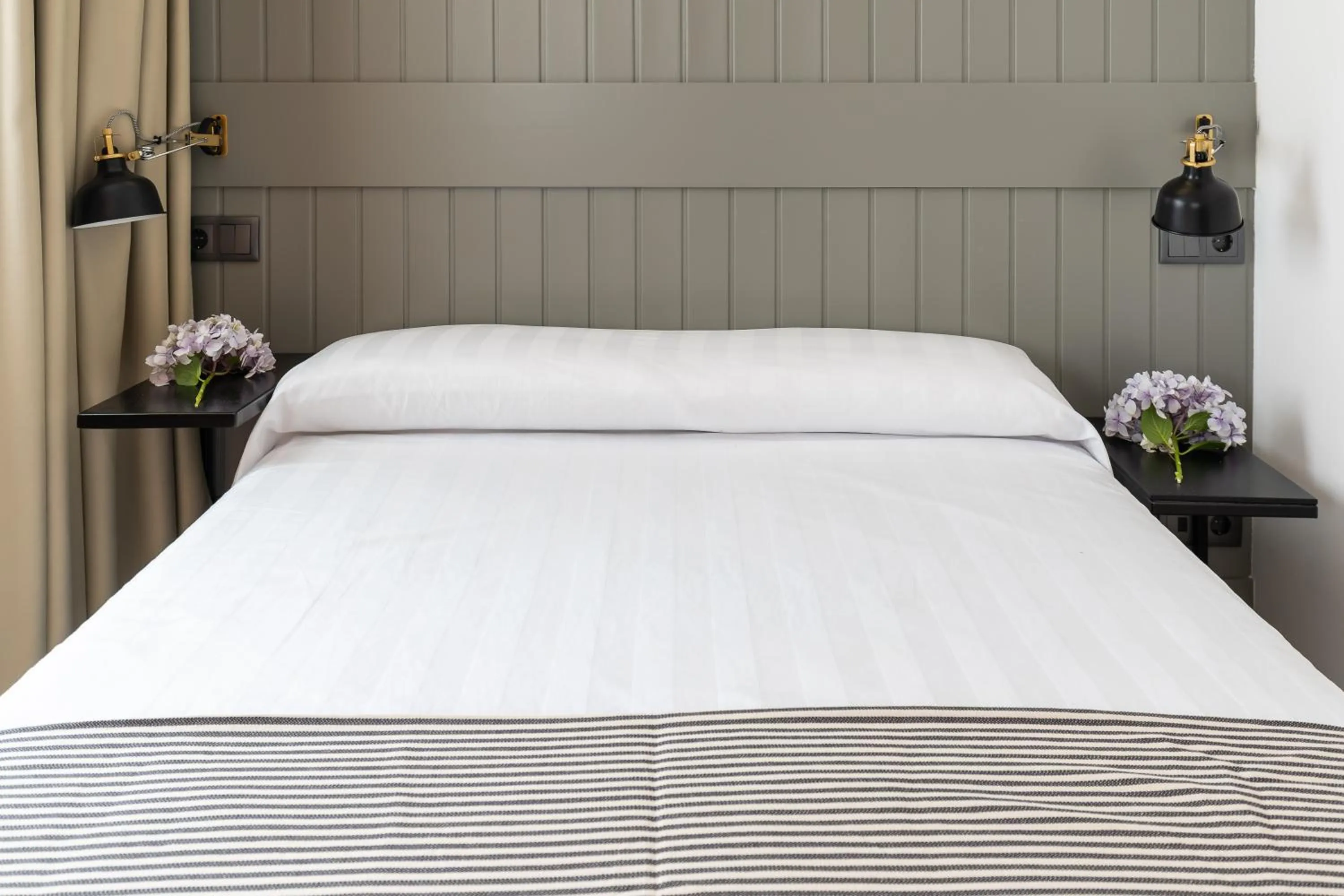 Bed in Hotel Panadeiramar