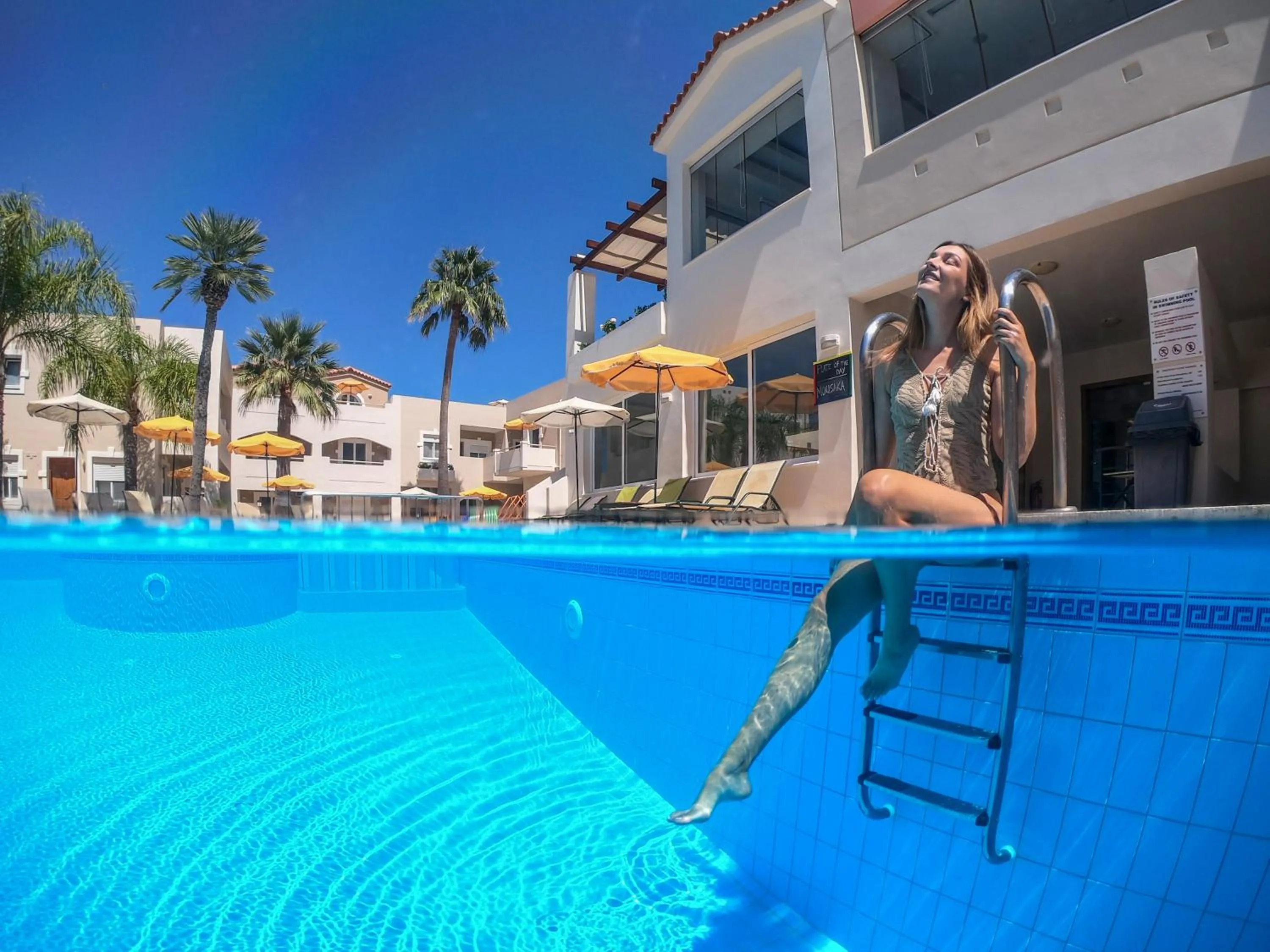 Swimming pool in Toxo Hotel