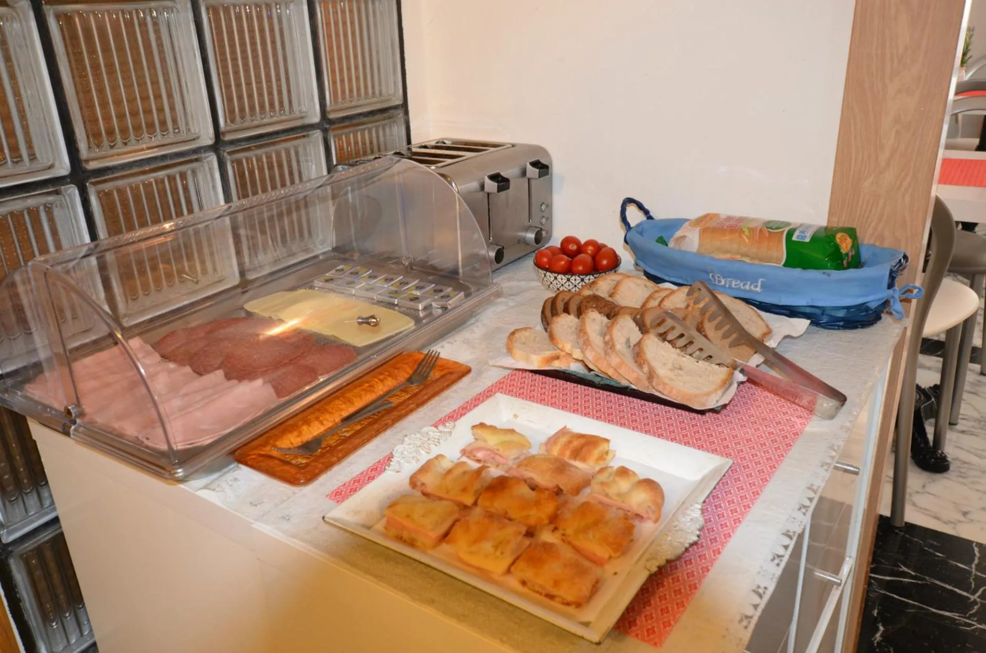 Buffet breakfast in Il Fascino Di Roma