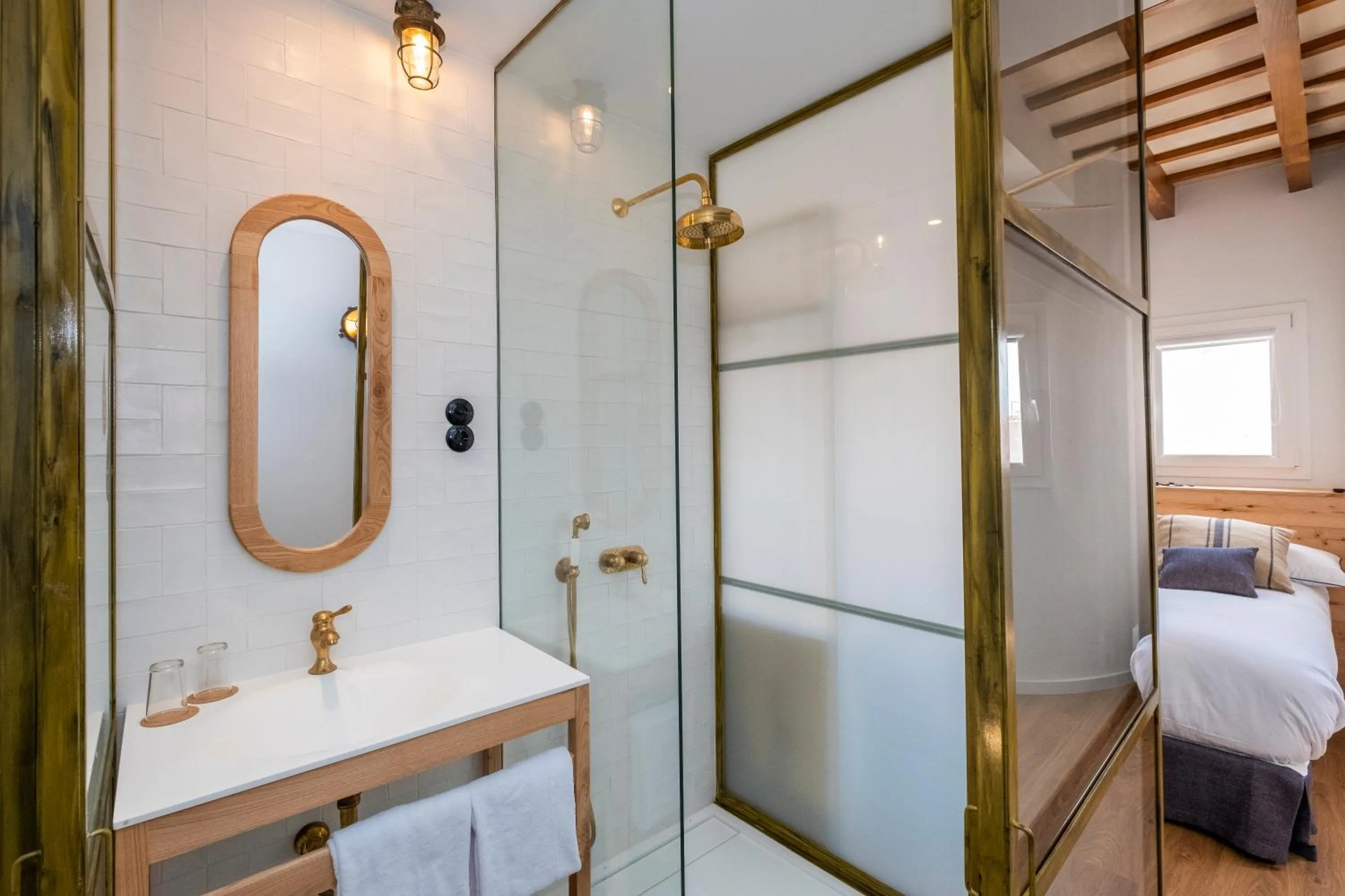 Bathroom, Bed in Nao Catedral Boutique Hotel